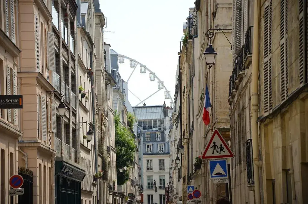 WS Louvre - Casanova WS Louvre - Casanova