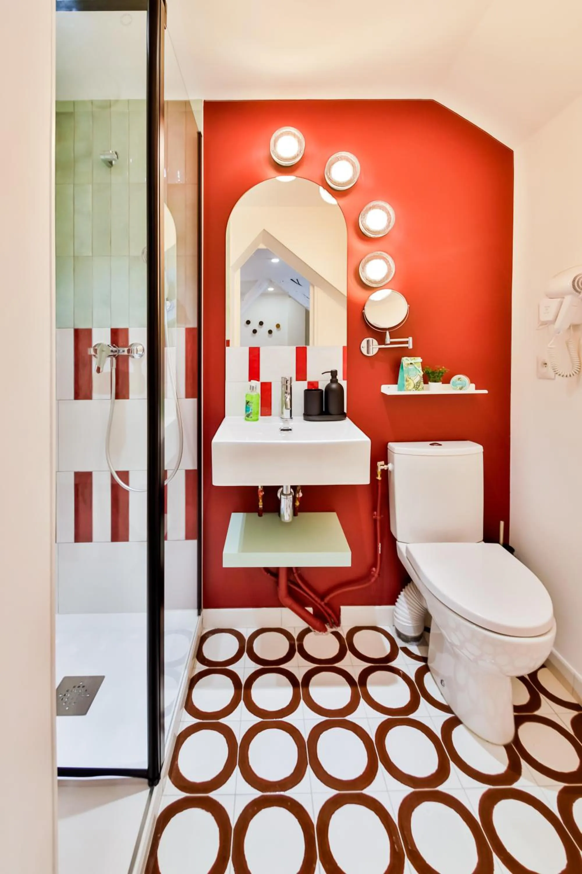 Shower in WS Louvre - Casanova