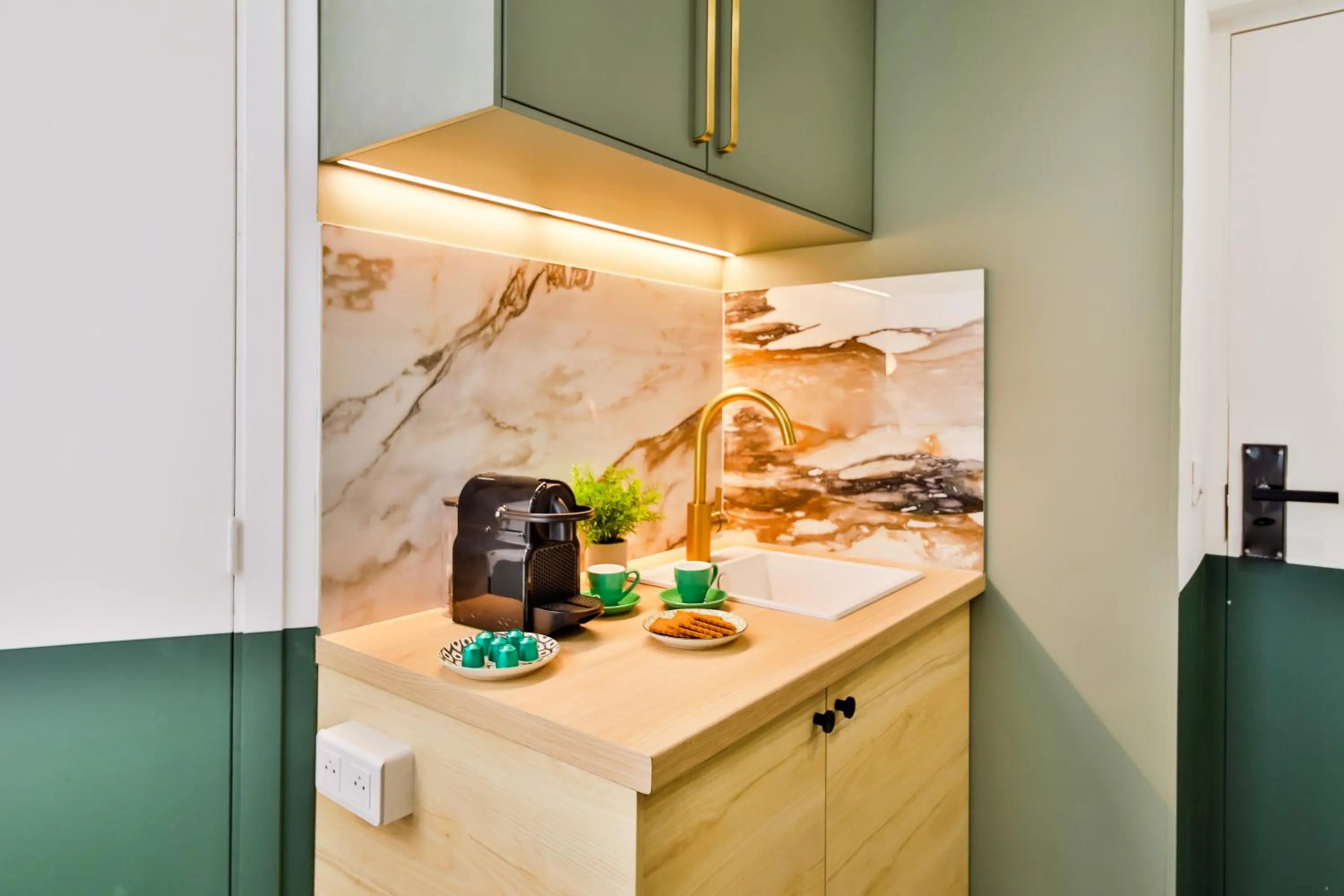 Kitchen or kitchenette in WS Louvre - Casanova