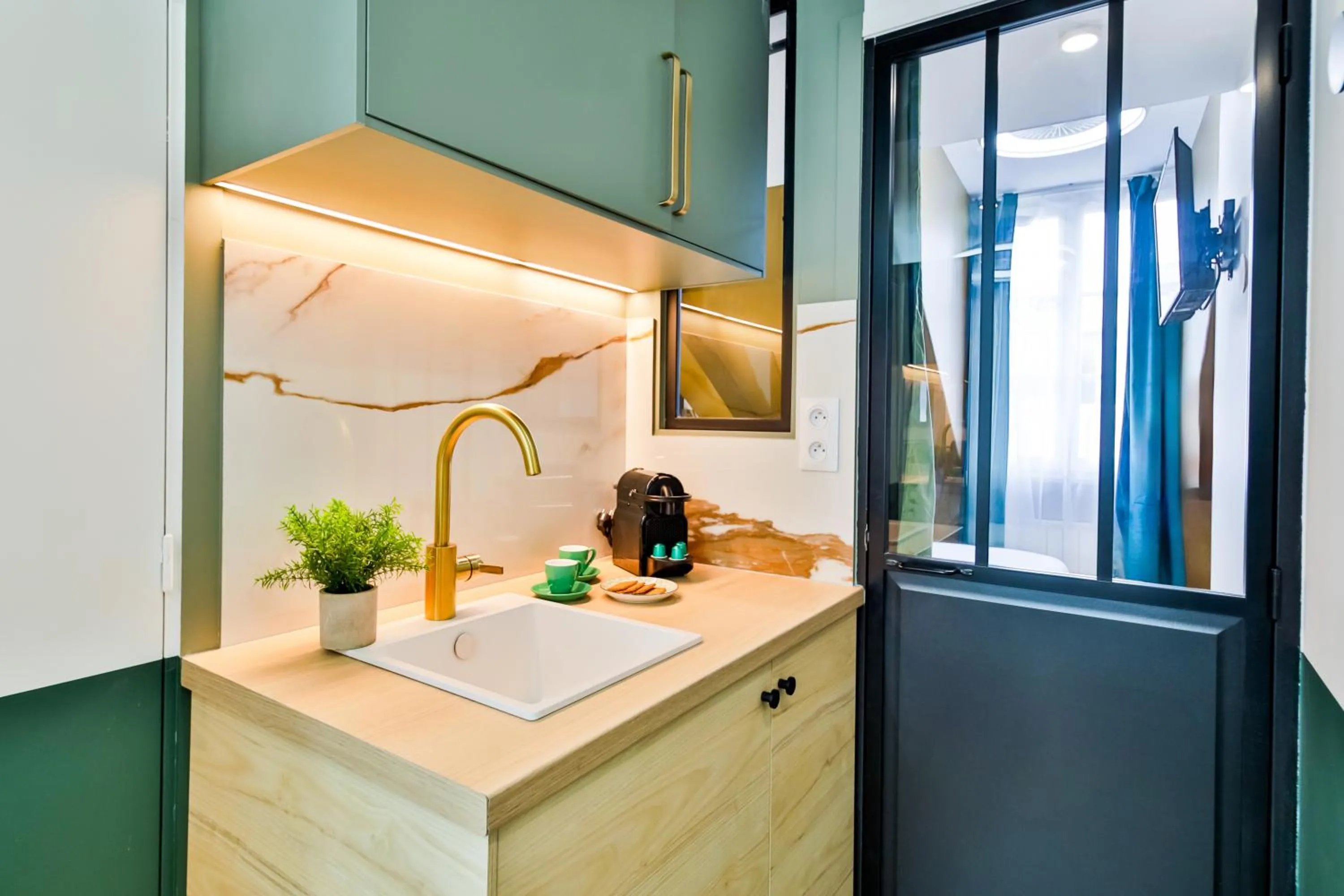 Kitchen or kitchenette in WS Louvre - Casanova