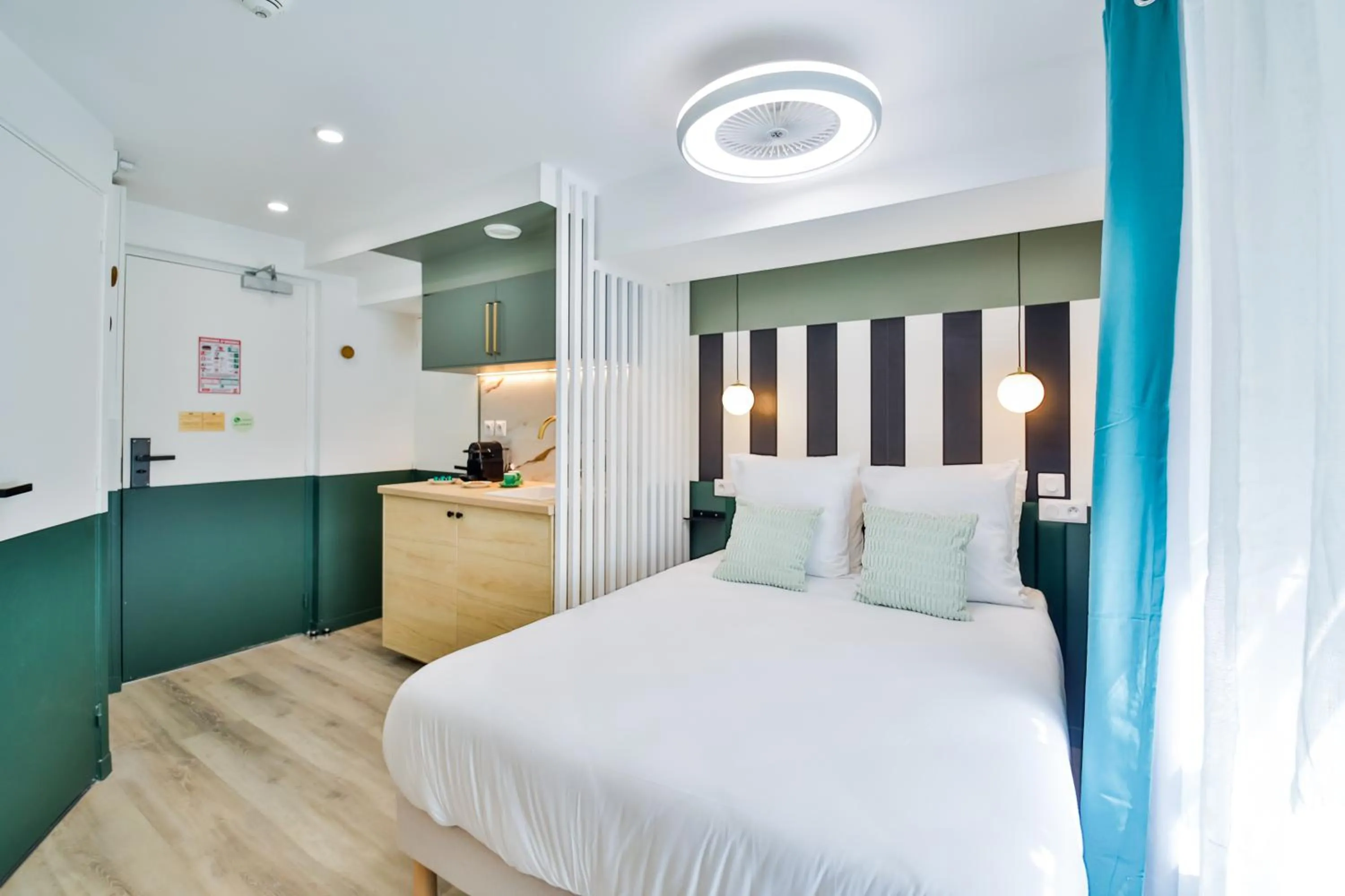 Bed in WS Louvre - Casanova