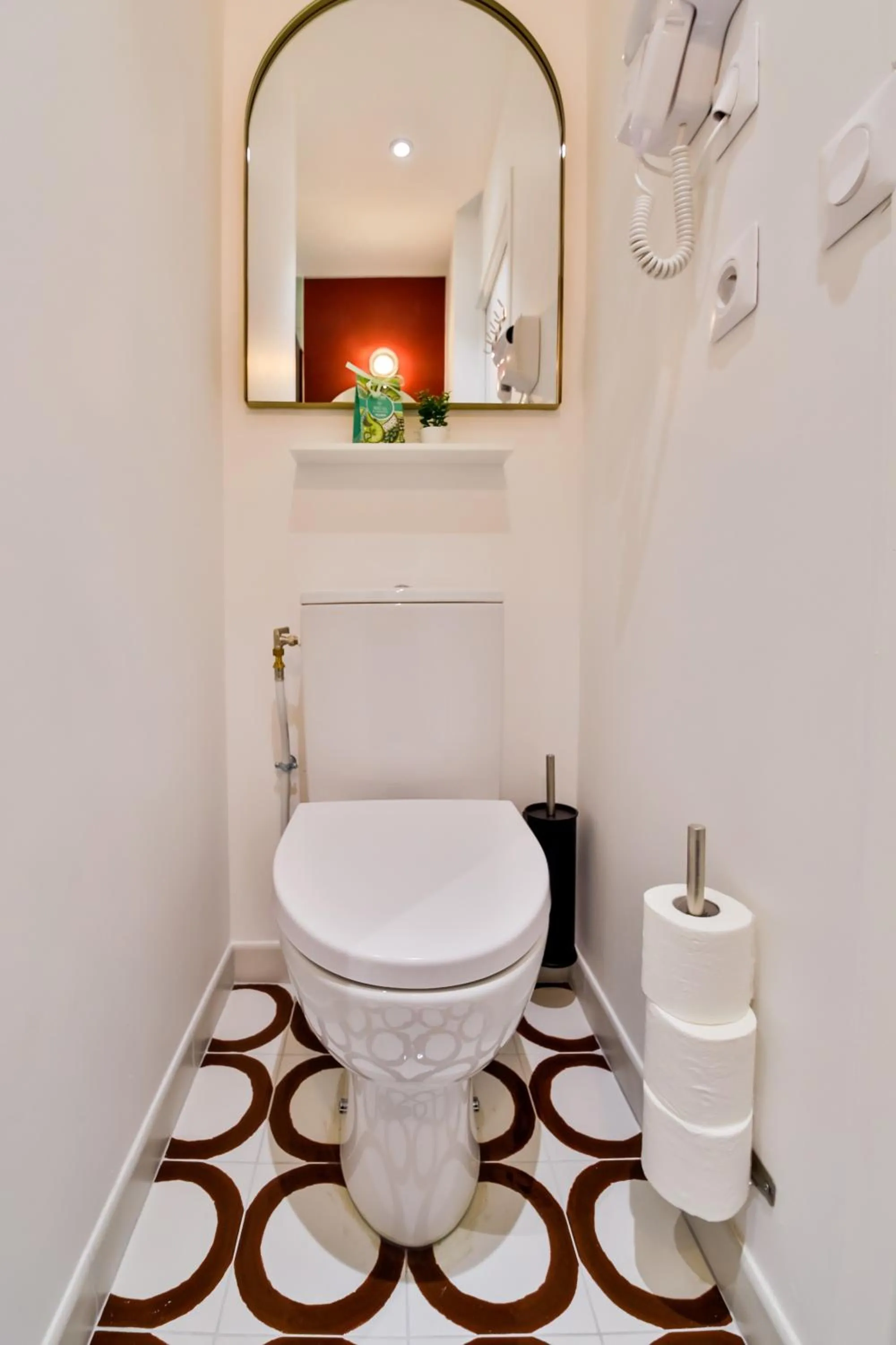 Toilet in WS Louvre - Casanova