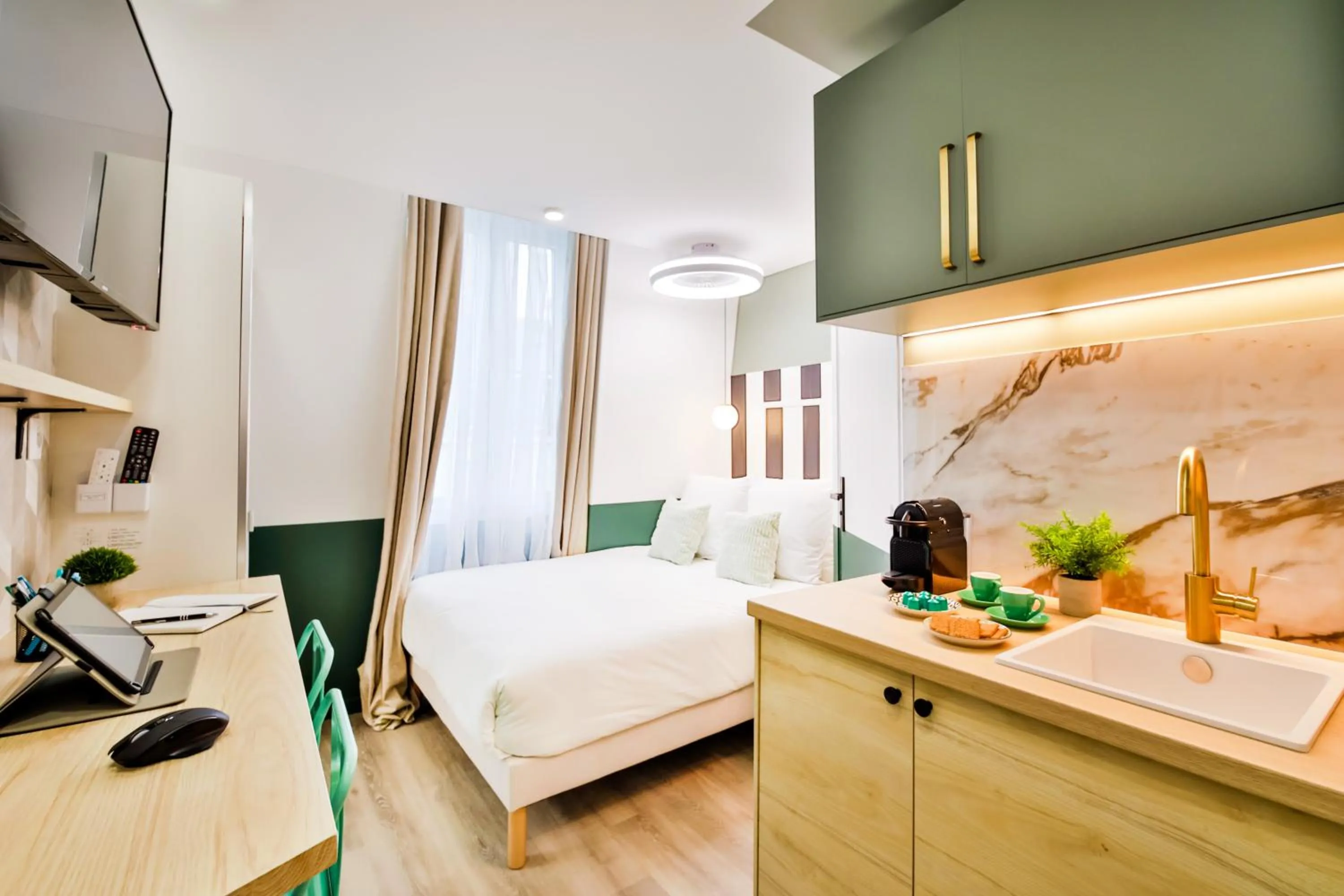 Bed in WS Louvre - Casanova