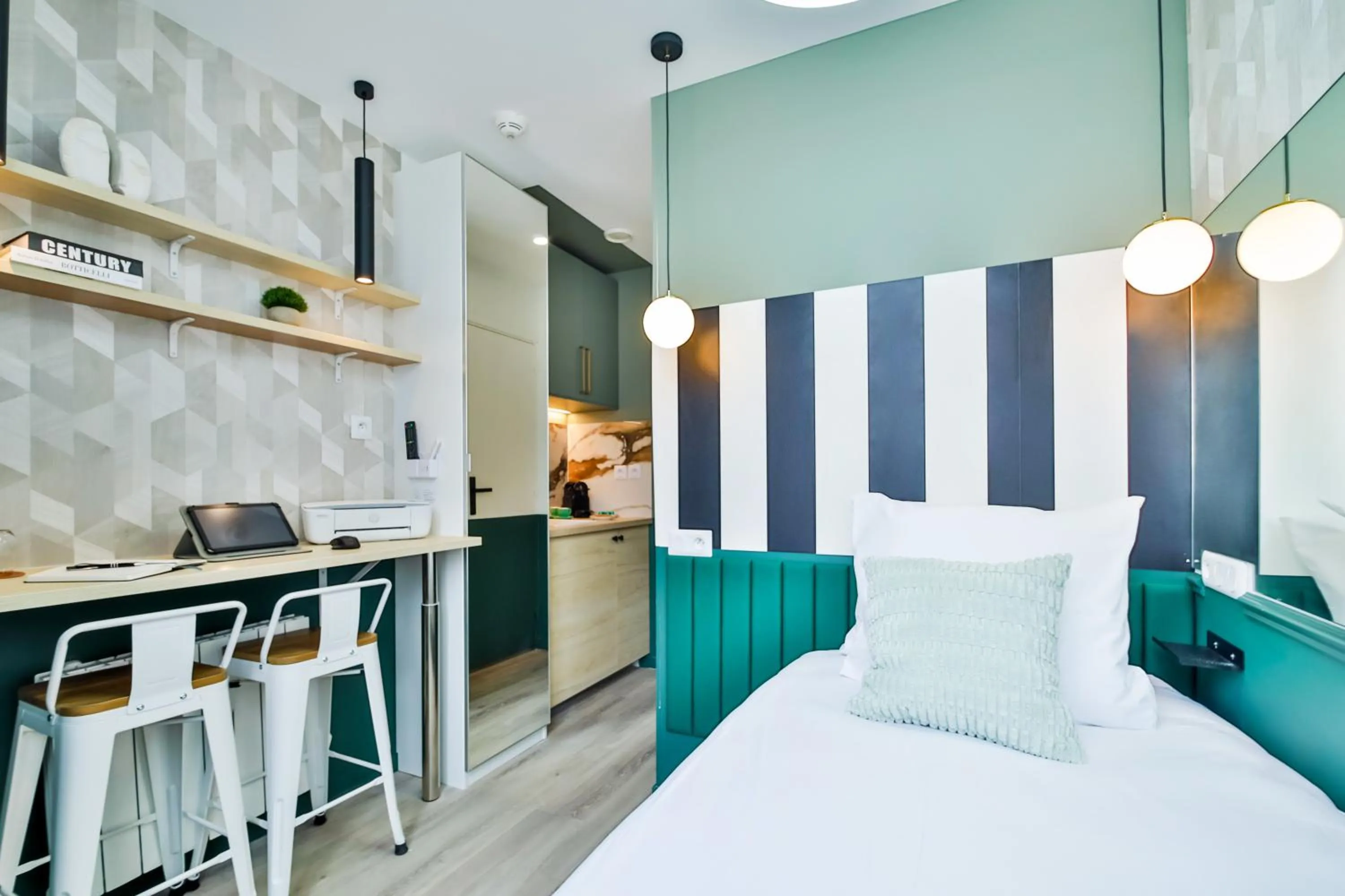 Bed in WS Louvre - Casanova