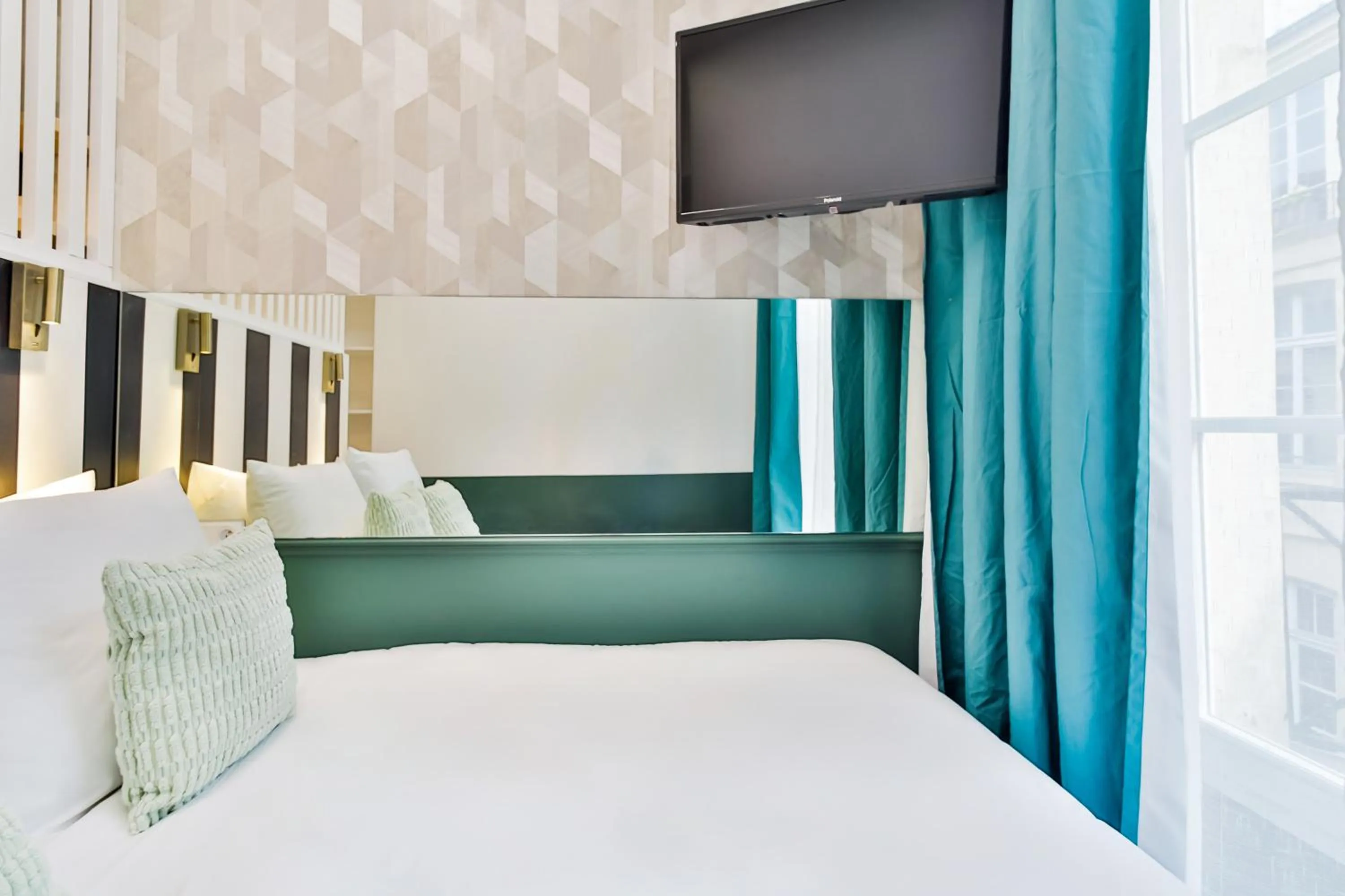 Bed in WS Louvre - Casanova