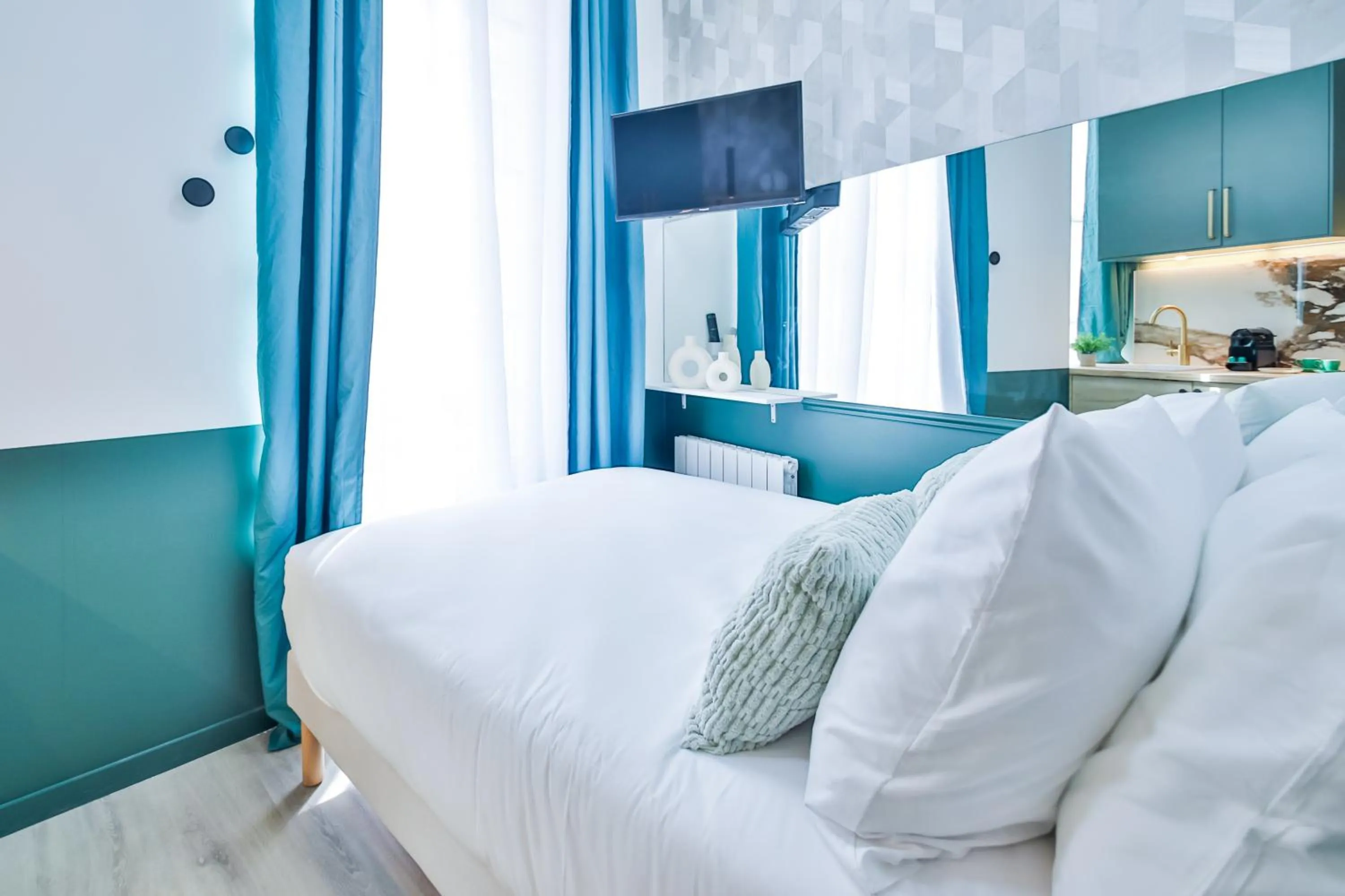 Bed in WS Louvre - Casanova