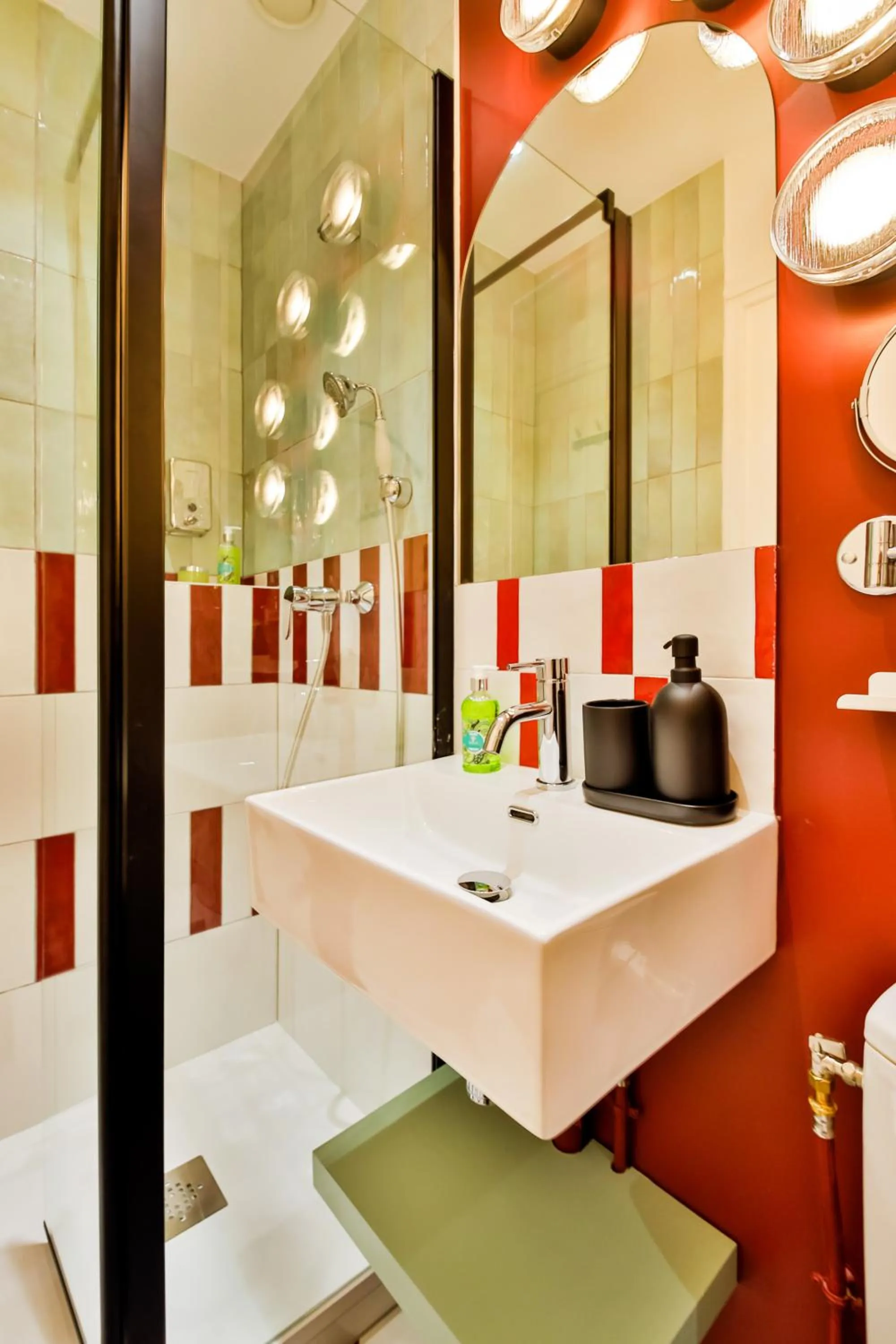 Shower in WS Louvre - Casanova