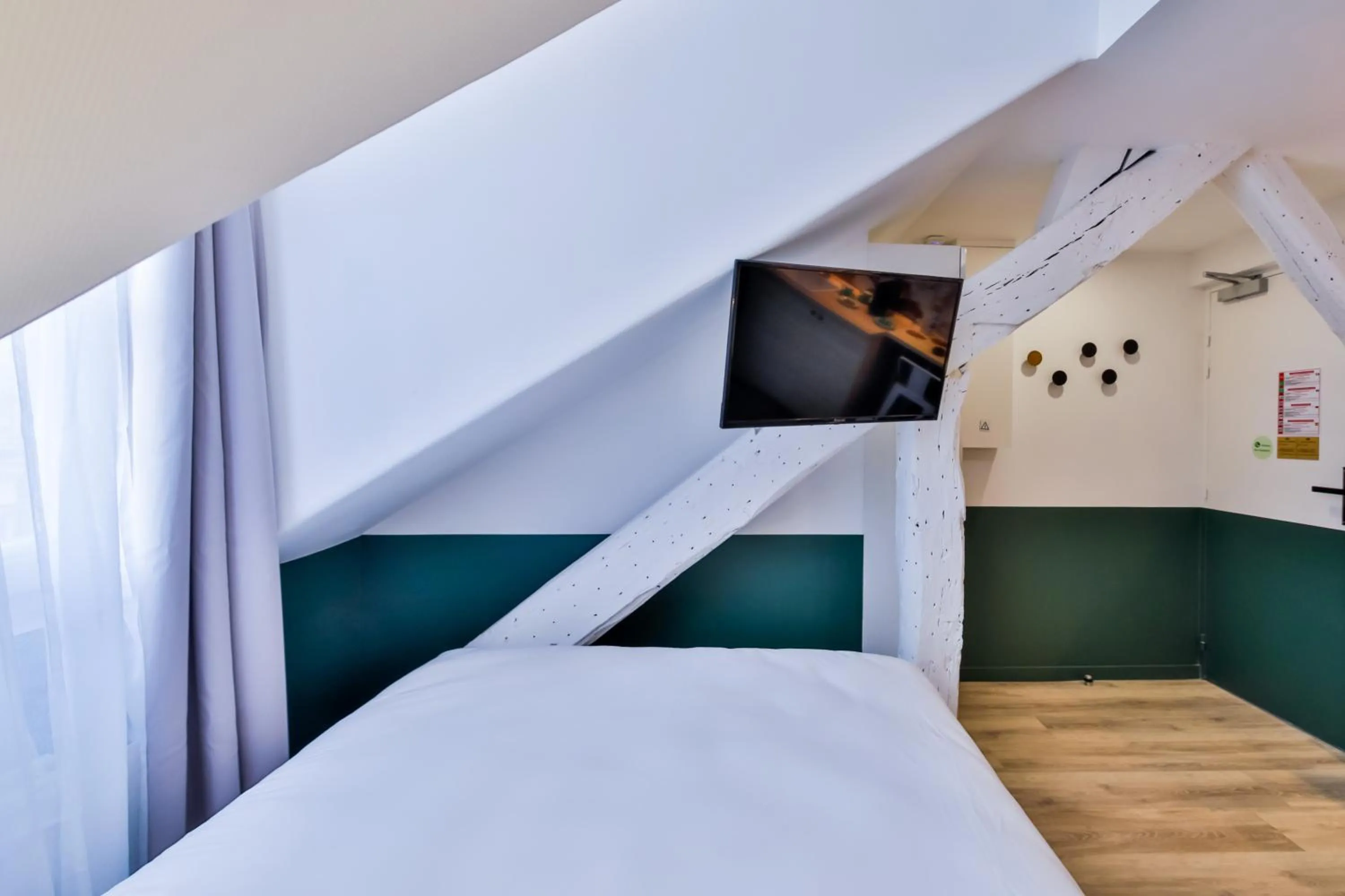 Bed in WS Louvre - Casanova