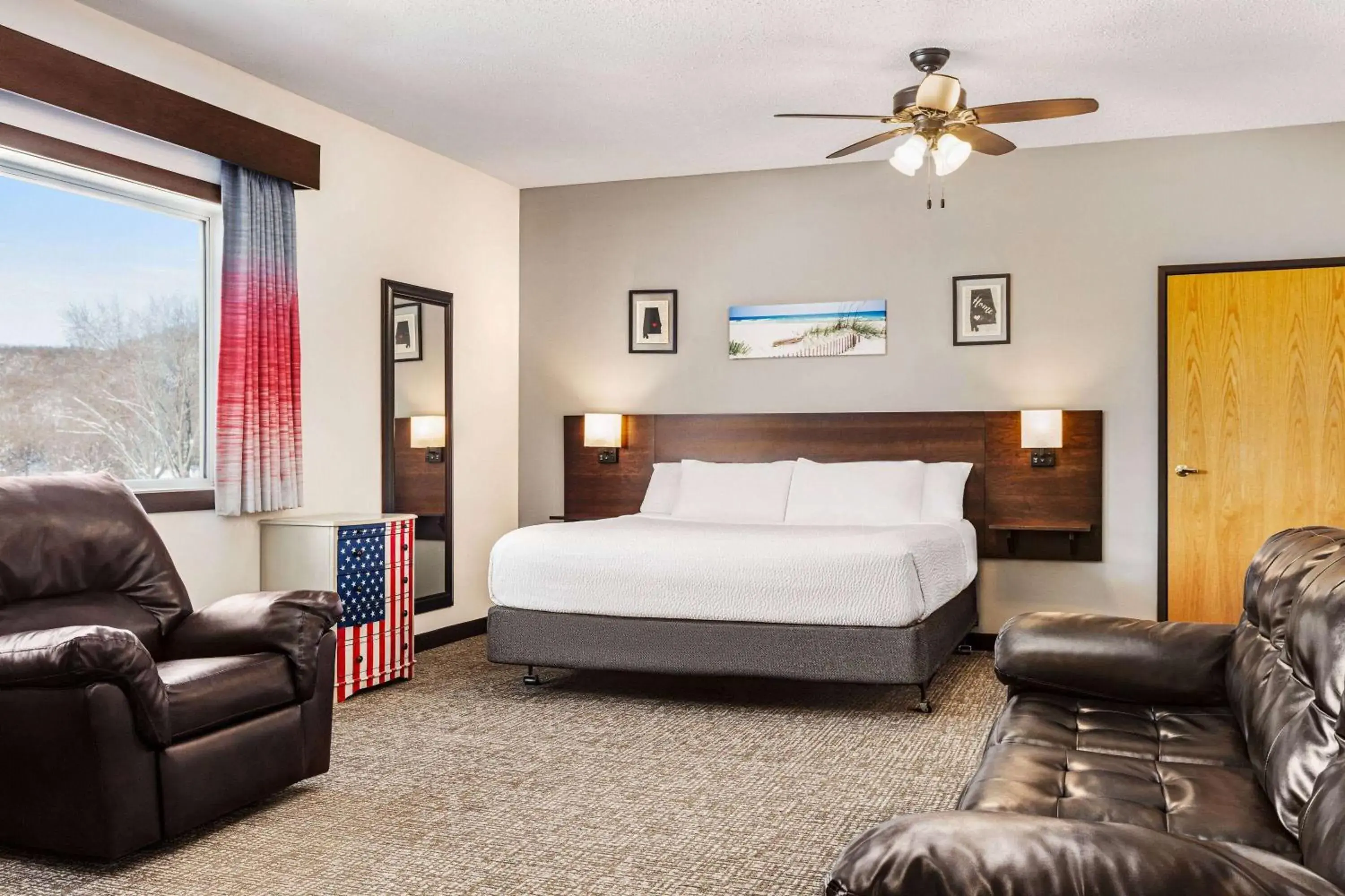 King Studio Suite - Mobility Access/Non-Smoking in Ramada by Wyndham Richland Center King Studio Suite - Mobility Access/Non-Smoking in Ramada by Wyndham Richland Center