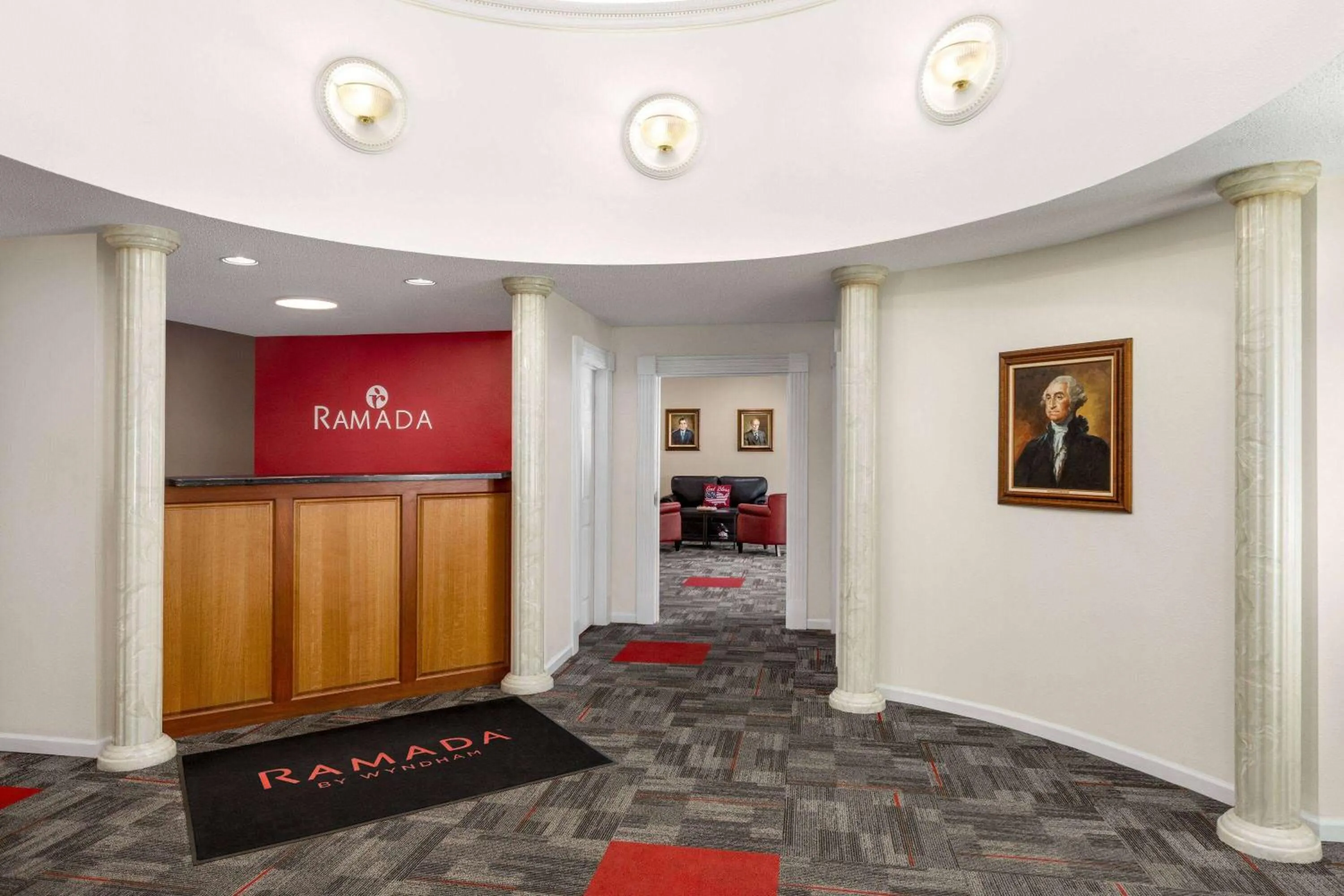 Lobby or reception in Ramada by Wyndham Richland Center