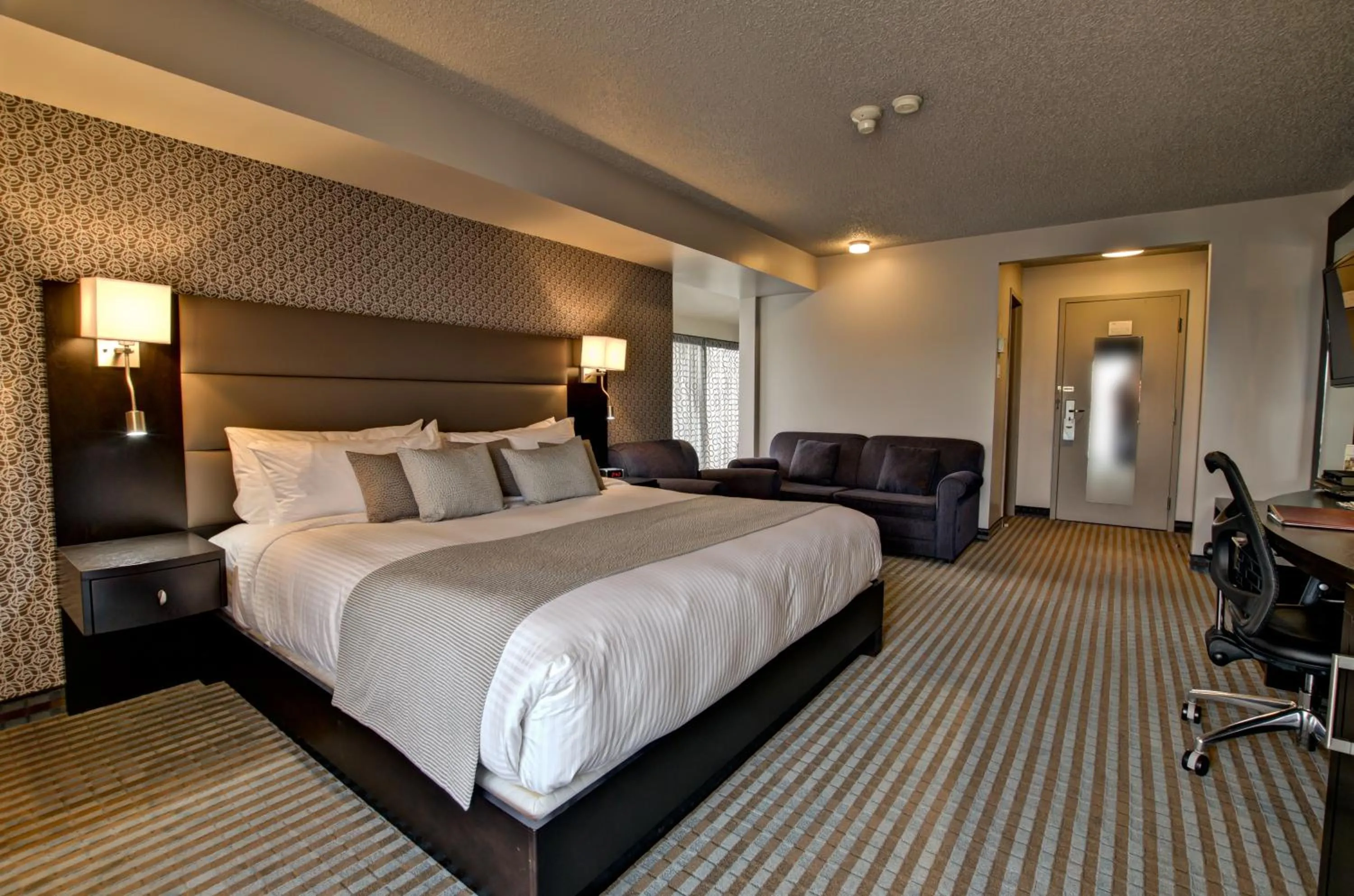 Photo of the whole room, Bed in Hôtel Nouvelle-Frontière