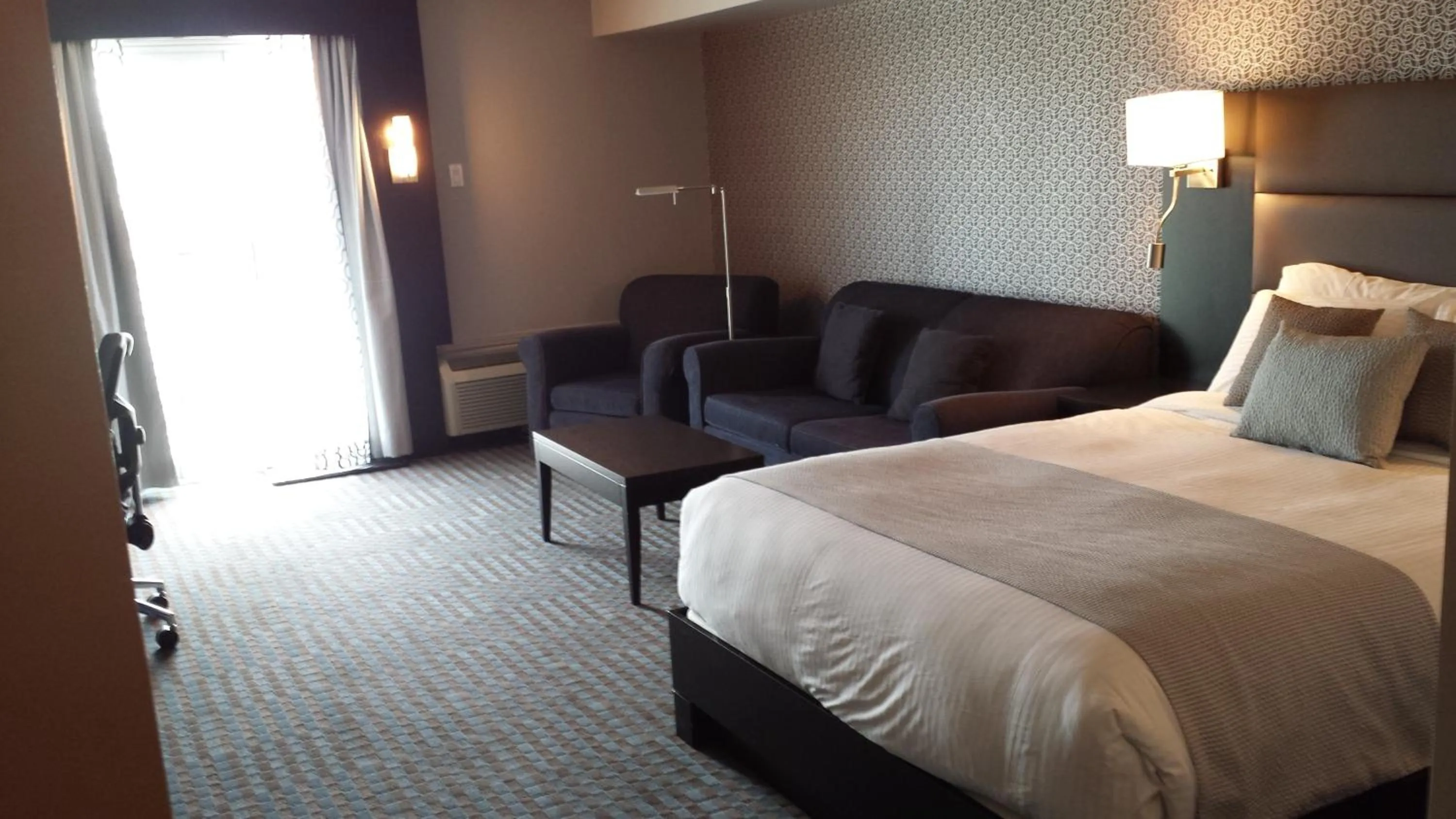 Bedroom, Bed in Hôtel Nouvelle-Frontière