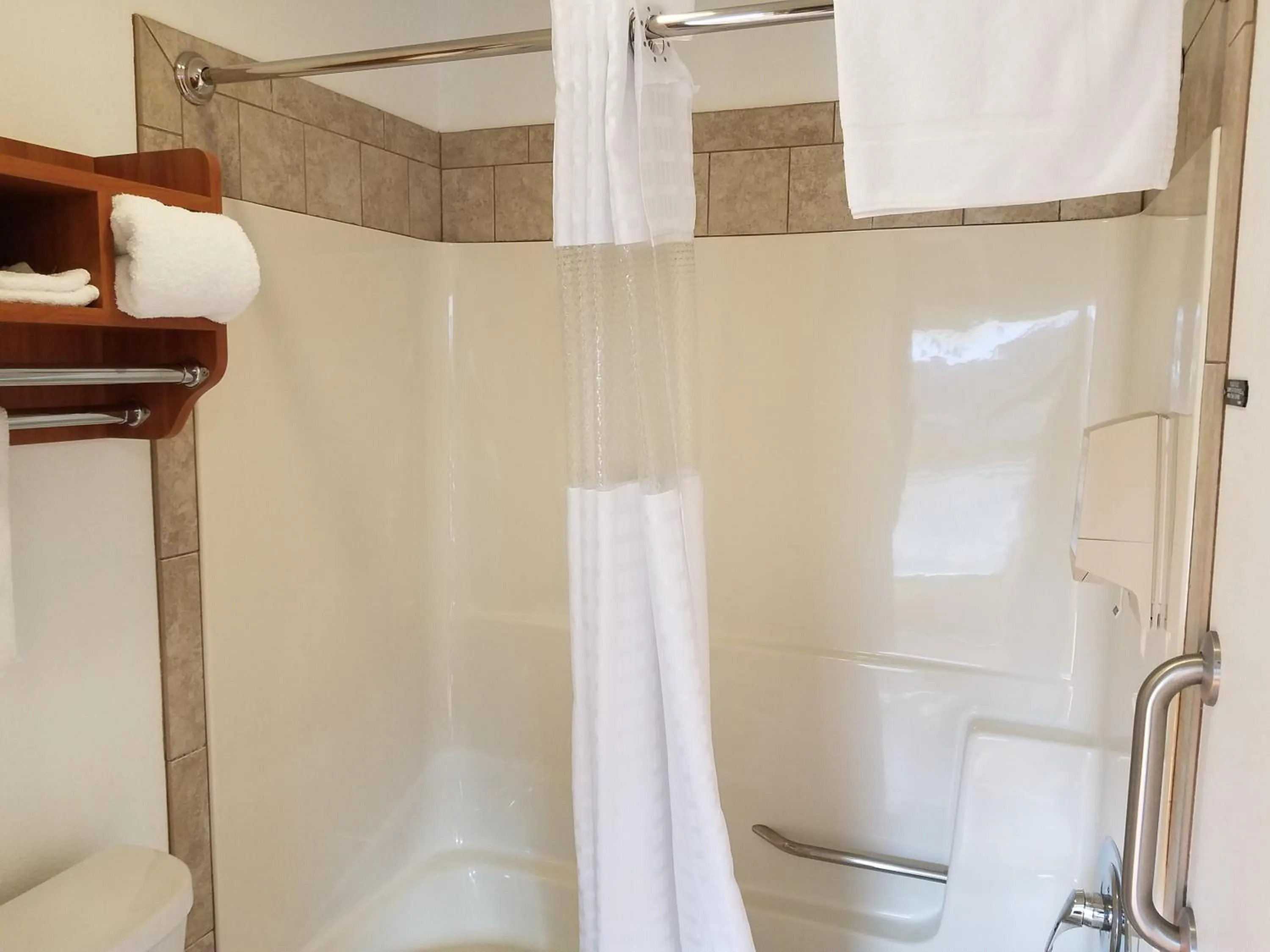 Black Hawk Motel & Suites