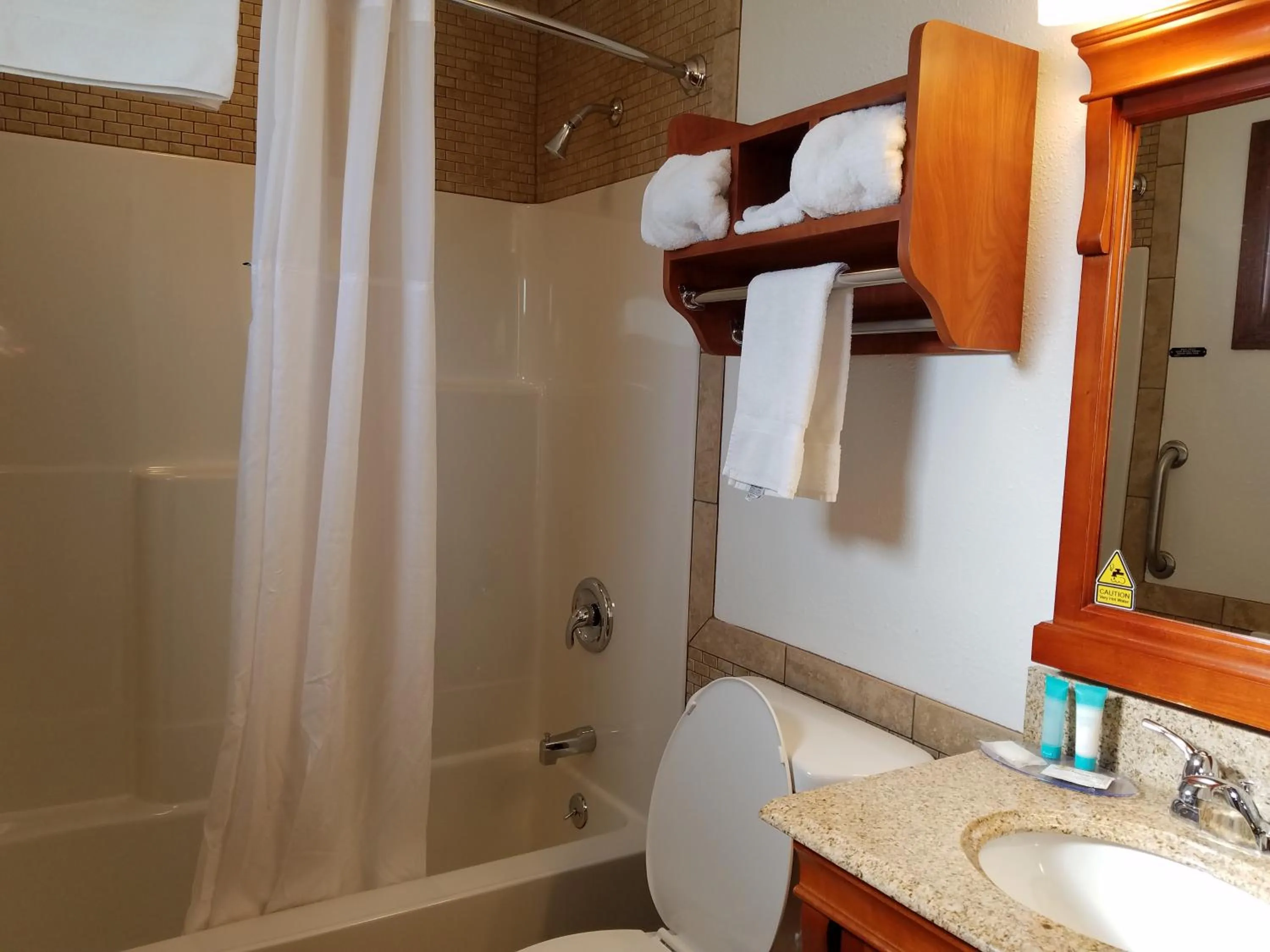 Black Hawk Motel & Suites