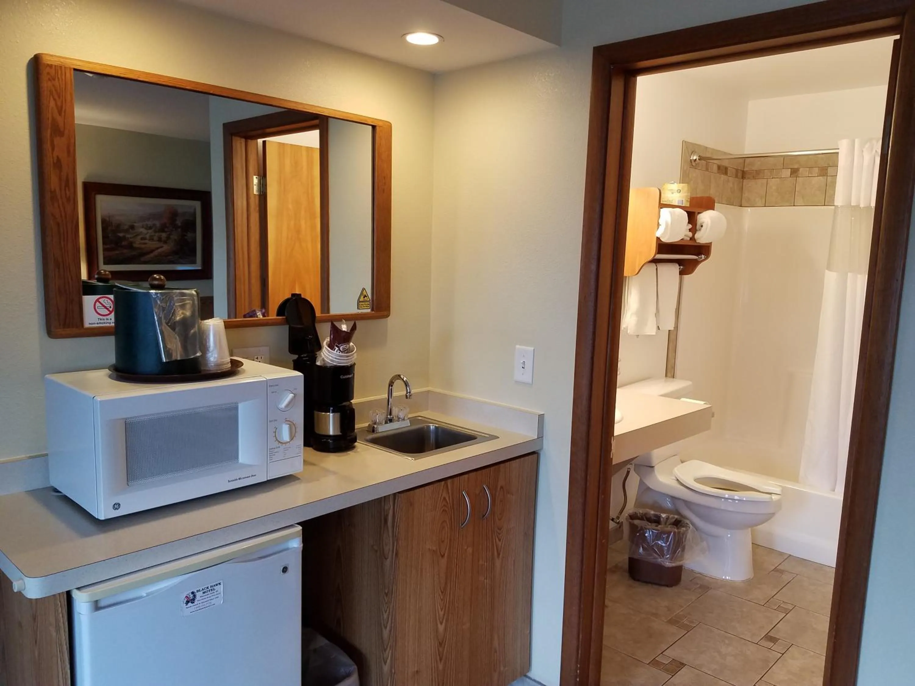 Black Hawk Motel & Suites