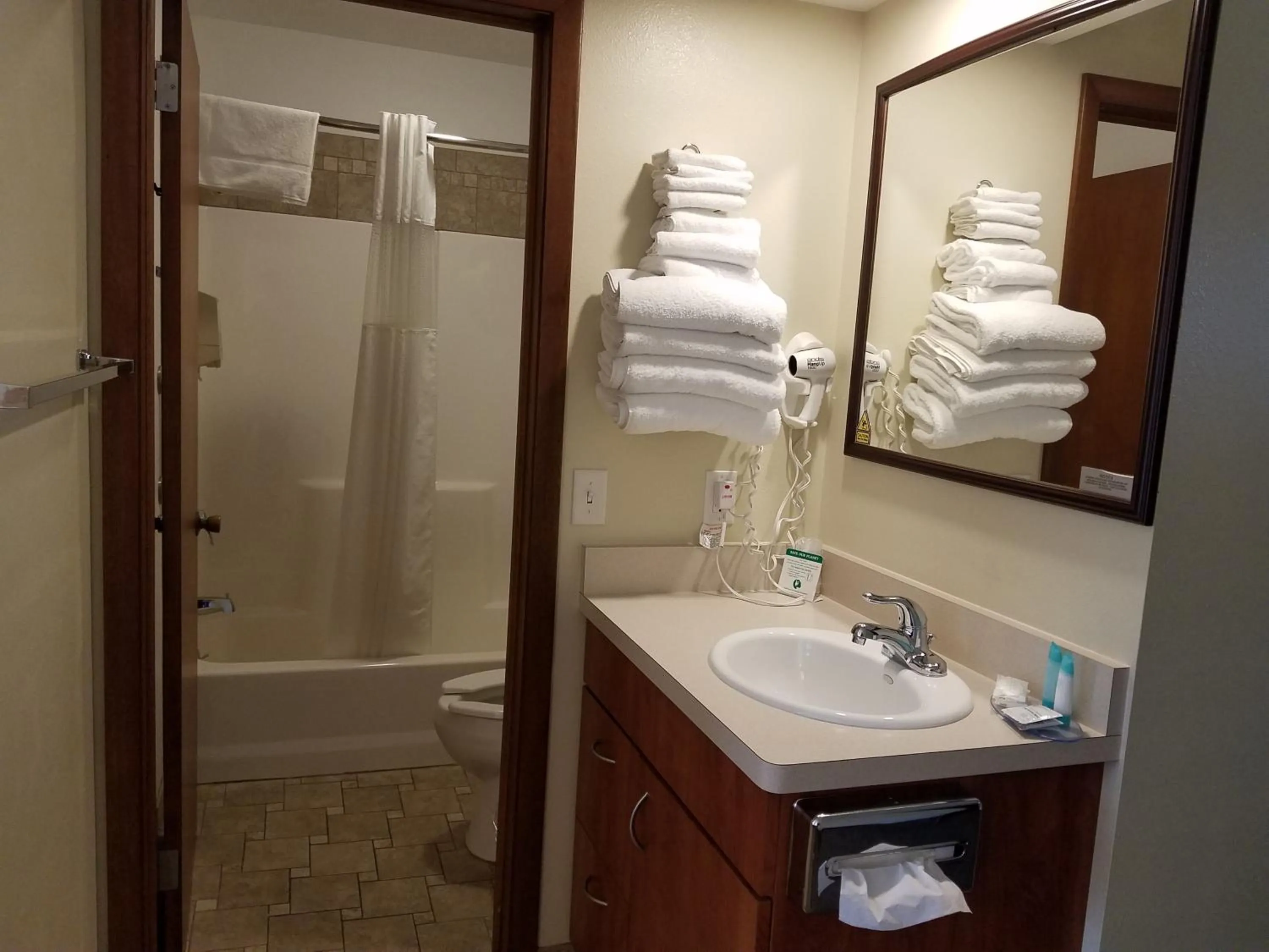 Black Hawk Motel & Suites