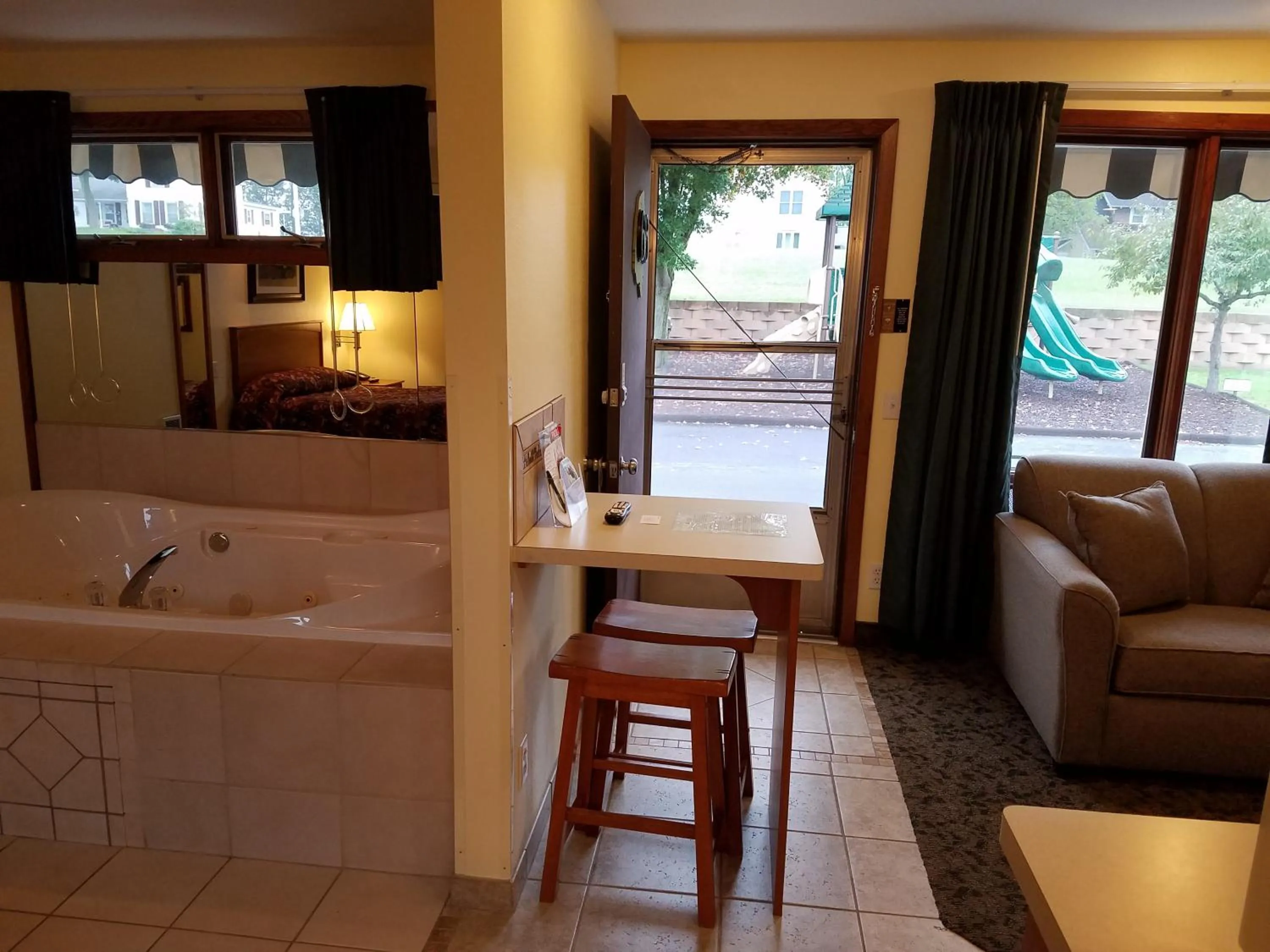 Black Hawk Motel & Suites