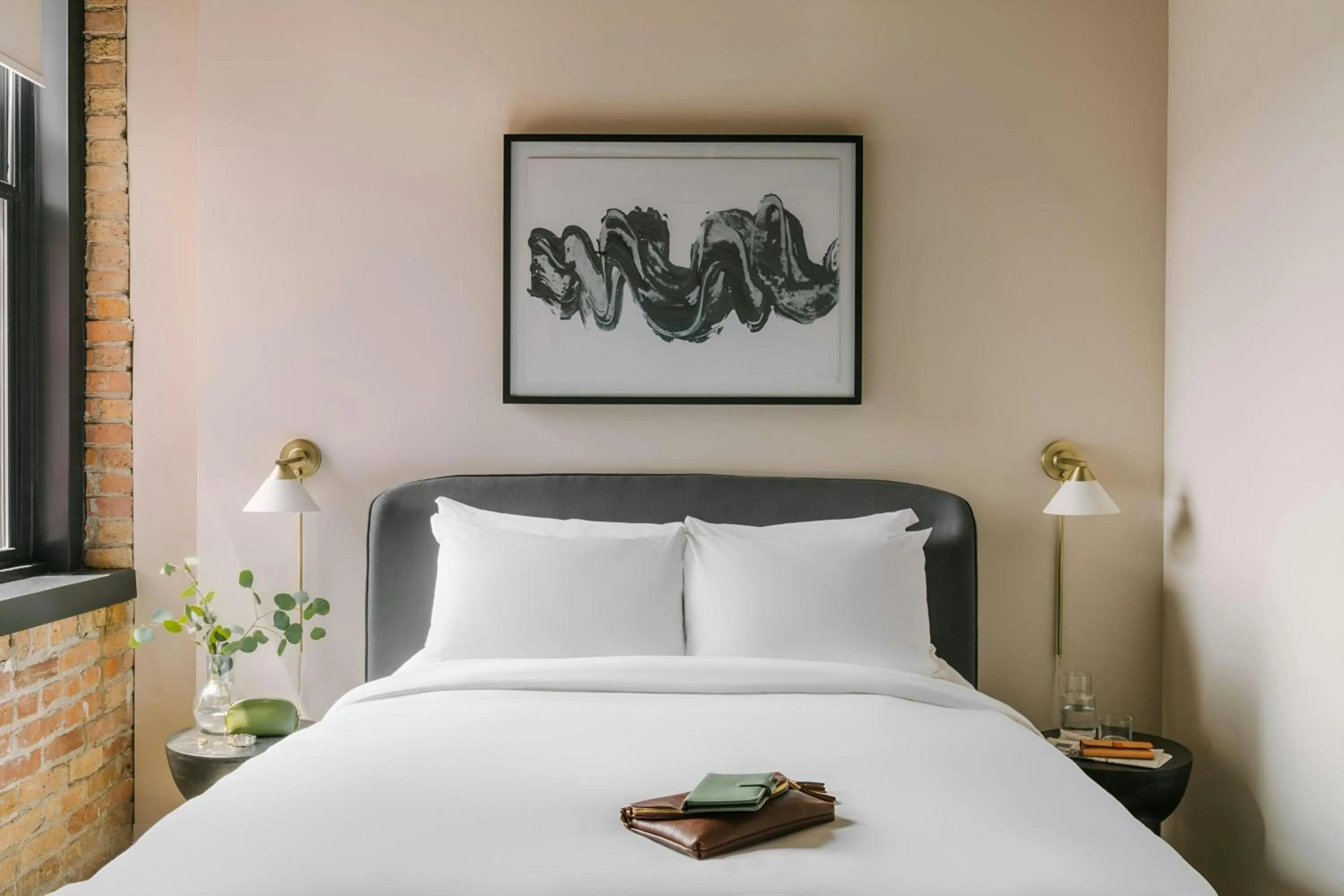 Bedroom, Bed in Sonder by Marriott Bonvoy The Burnham Apartments Loop