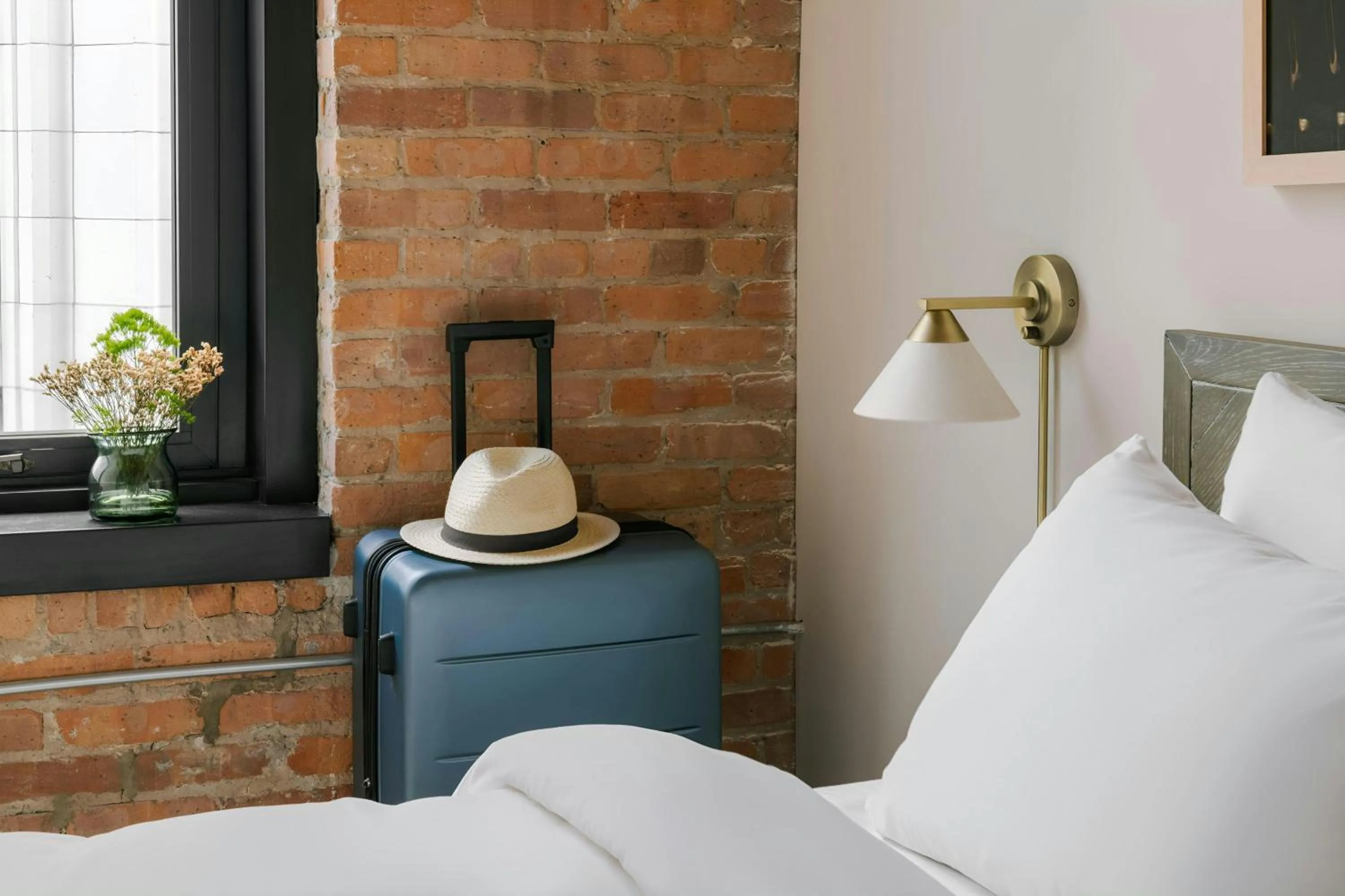 Bedroom, Bed in Sonder by Marriott Bonvoy The Burnham Apartments Loop