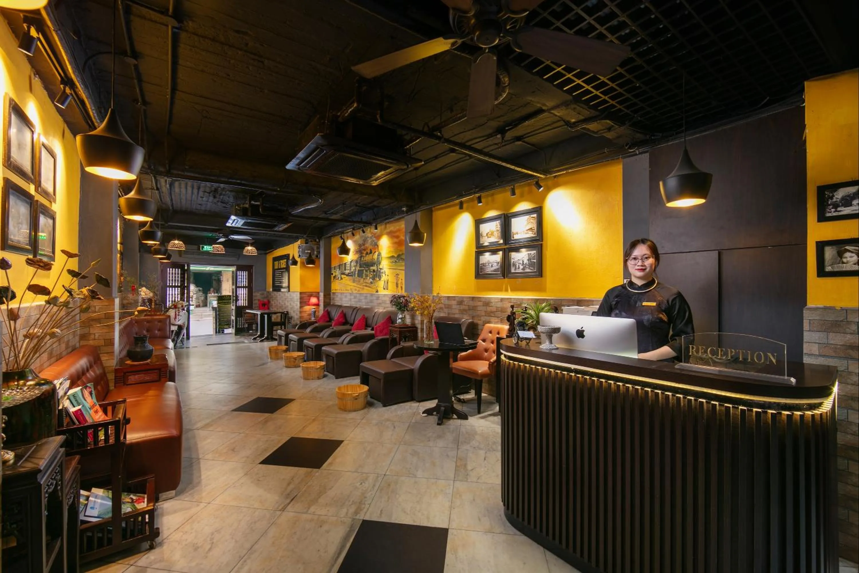 Property building in Bonjour D'An Nam Hotel