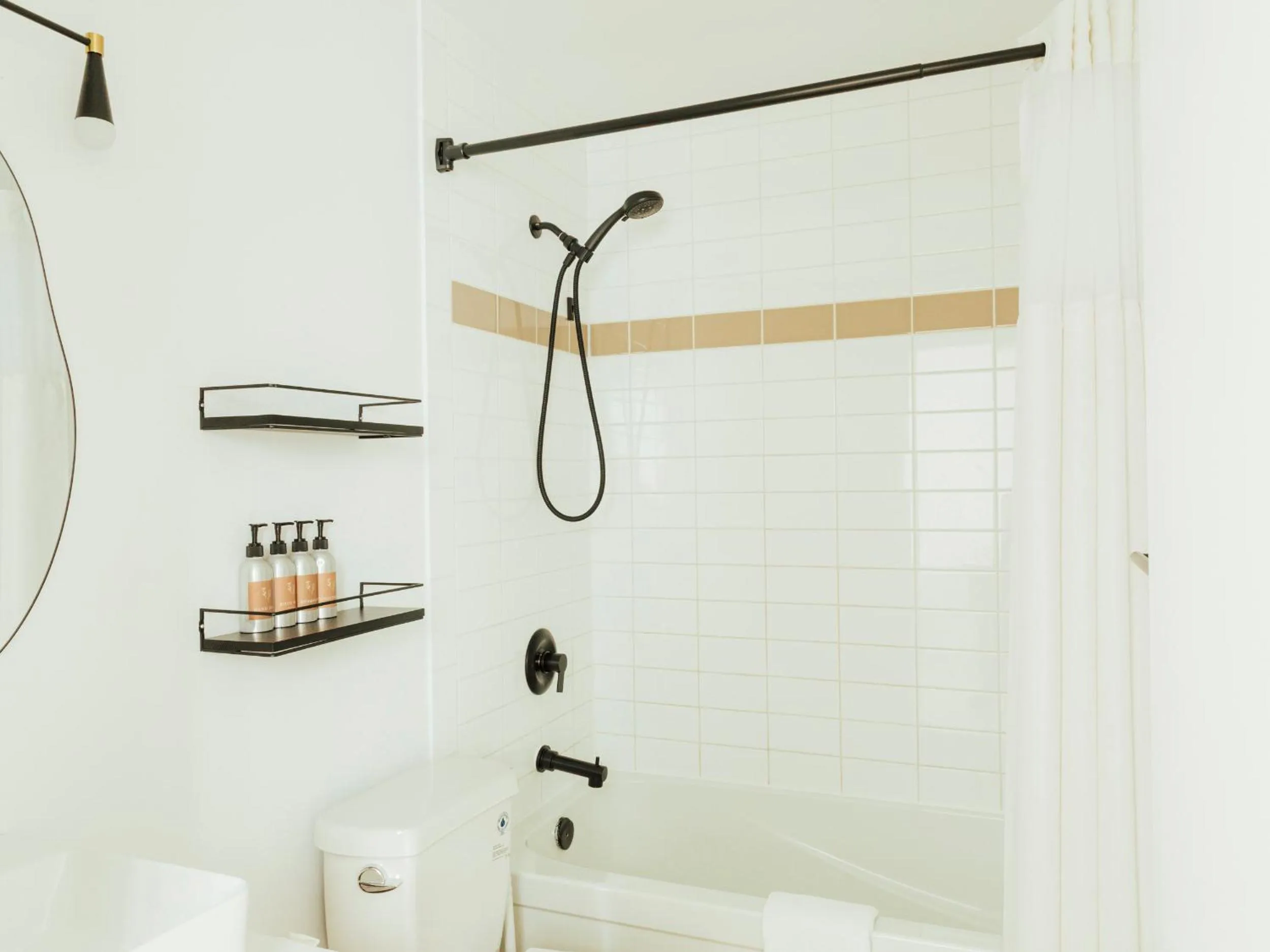 Bathroom in Ucluelet Wildwood Inn