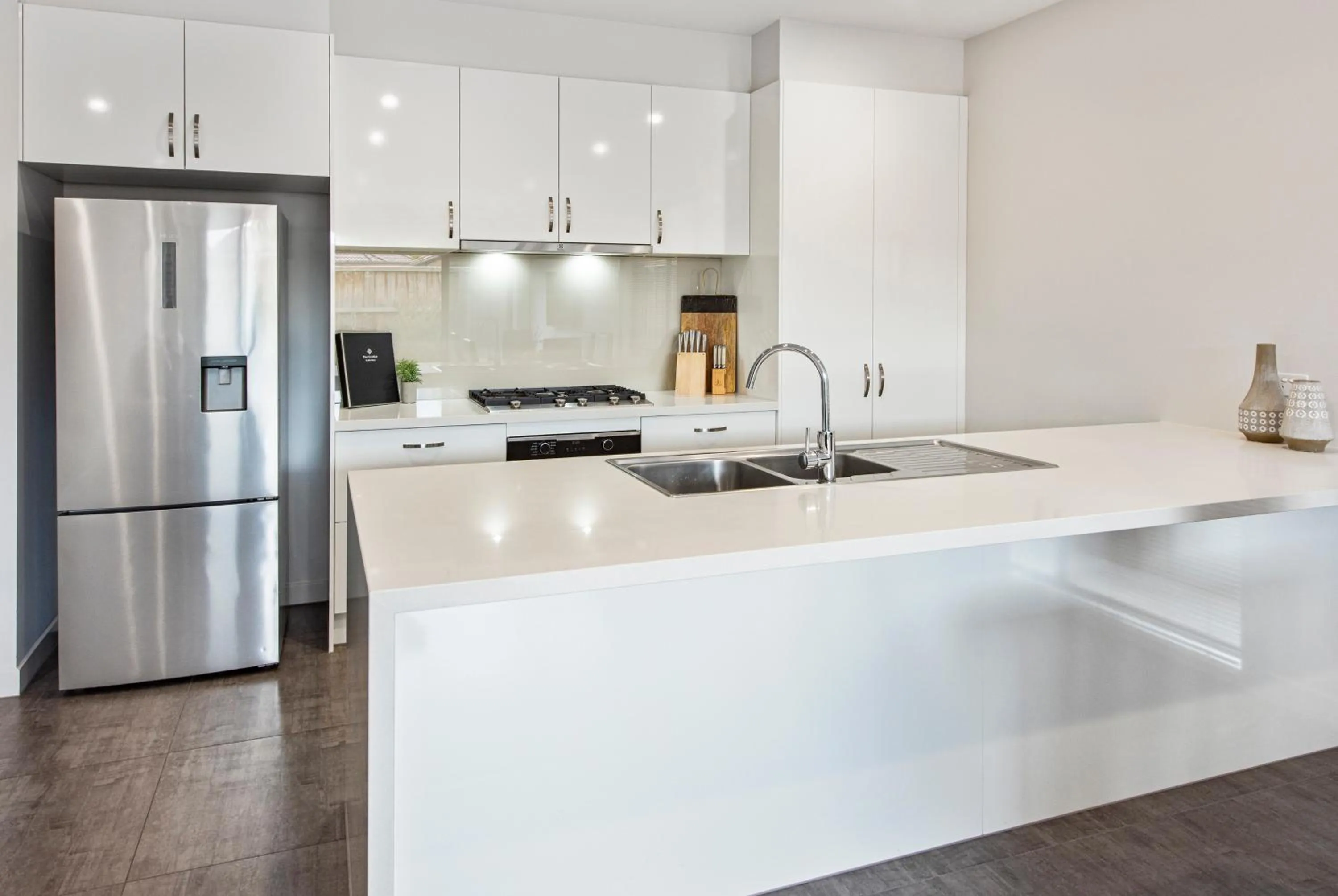Kitchen or kitchenette in Fawkner Executive Suites & Serviced Apartments
