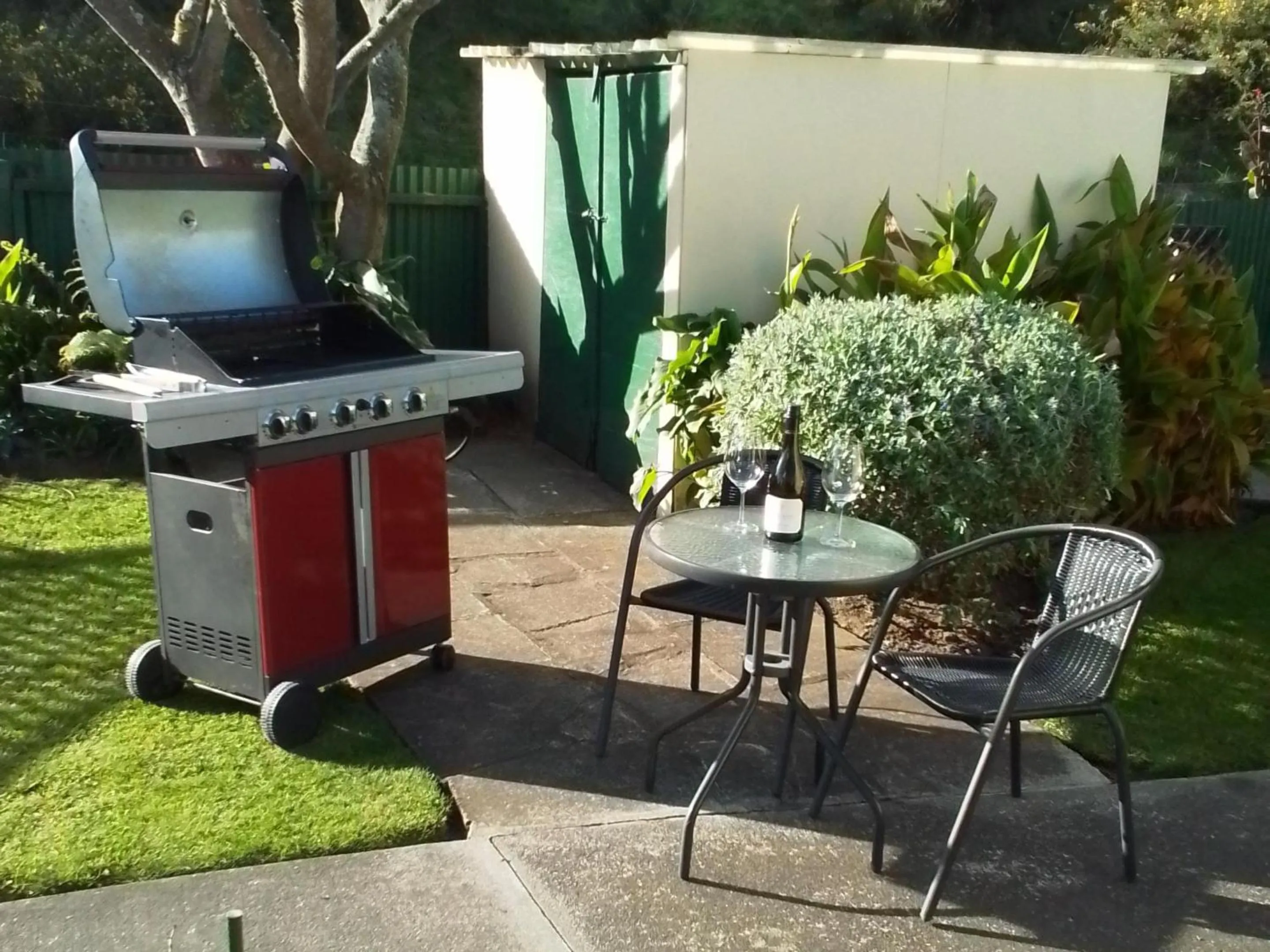 BBQ facilities in Celtic Motel