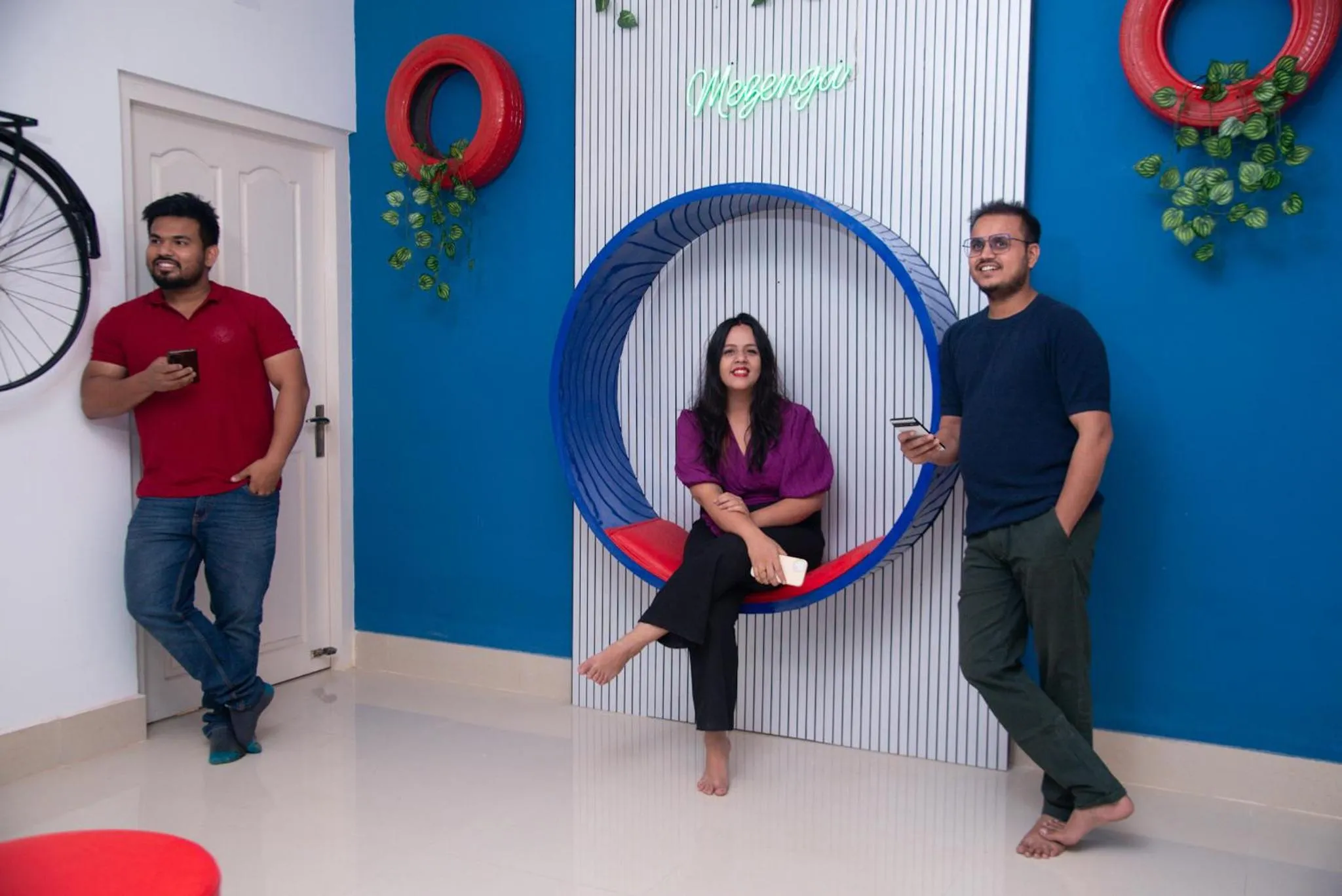 group of guests in Mezenga 2 - Backpackers Hostel