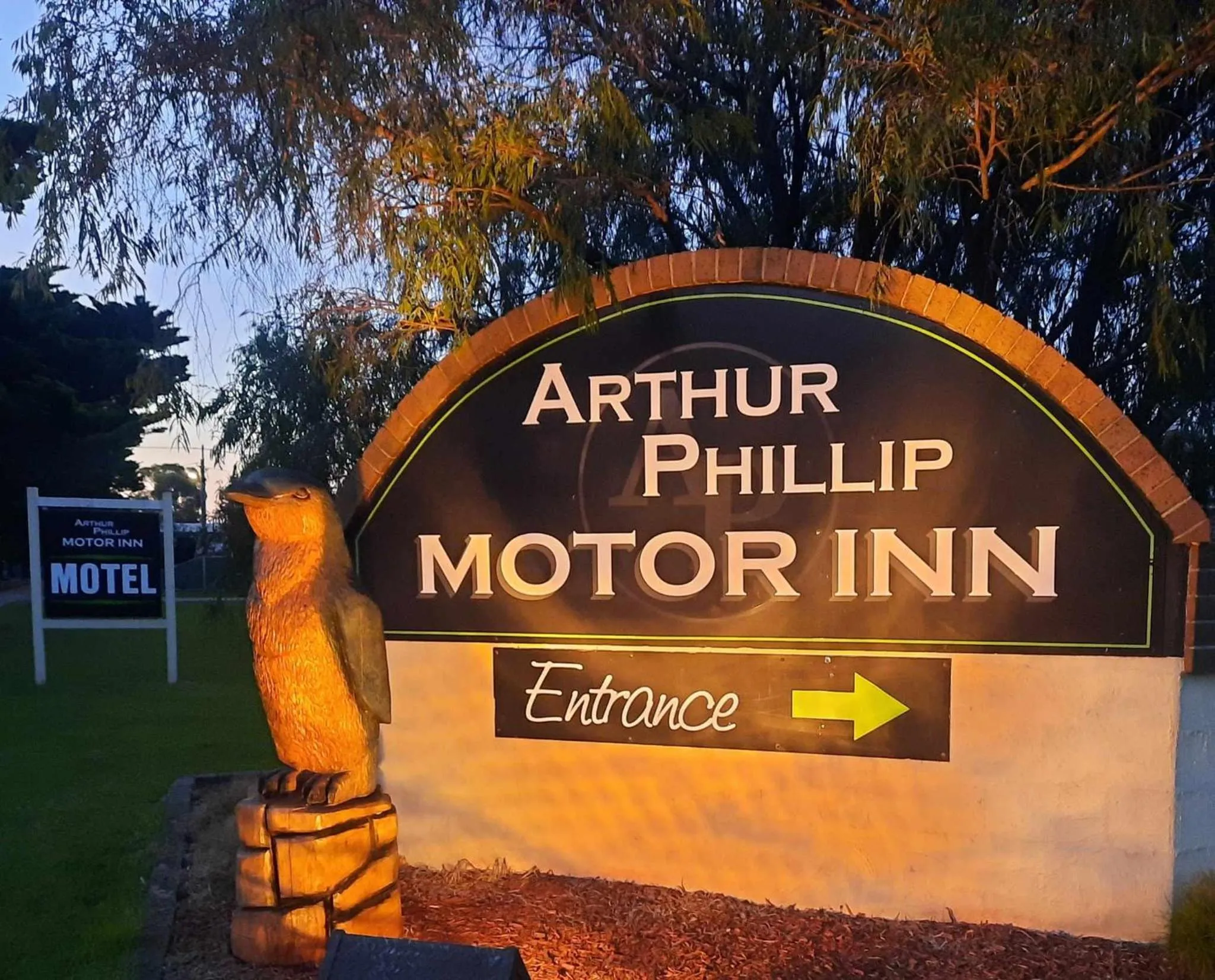 Property logo or sign in Arthur Phillip Motor Inn