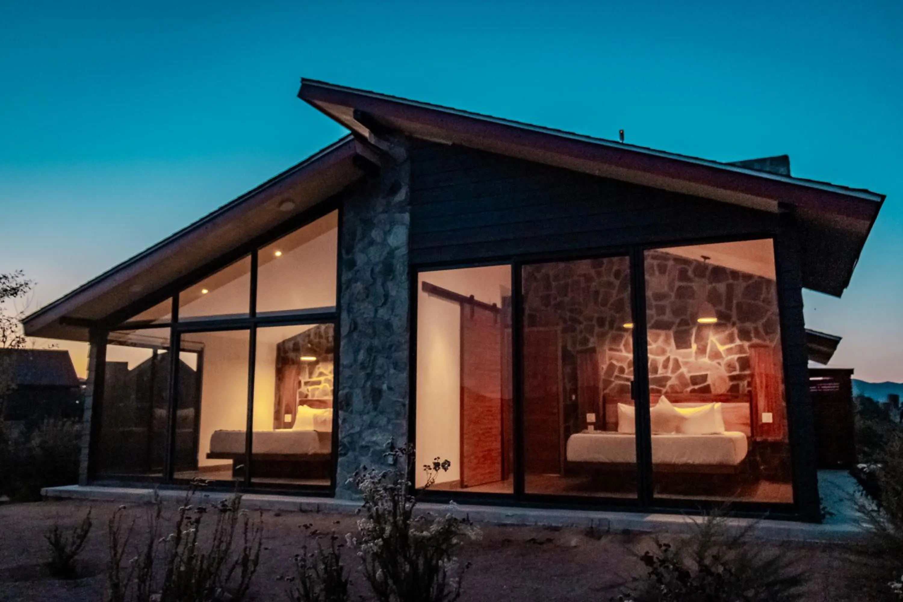 Property building in 7 Valles