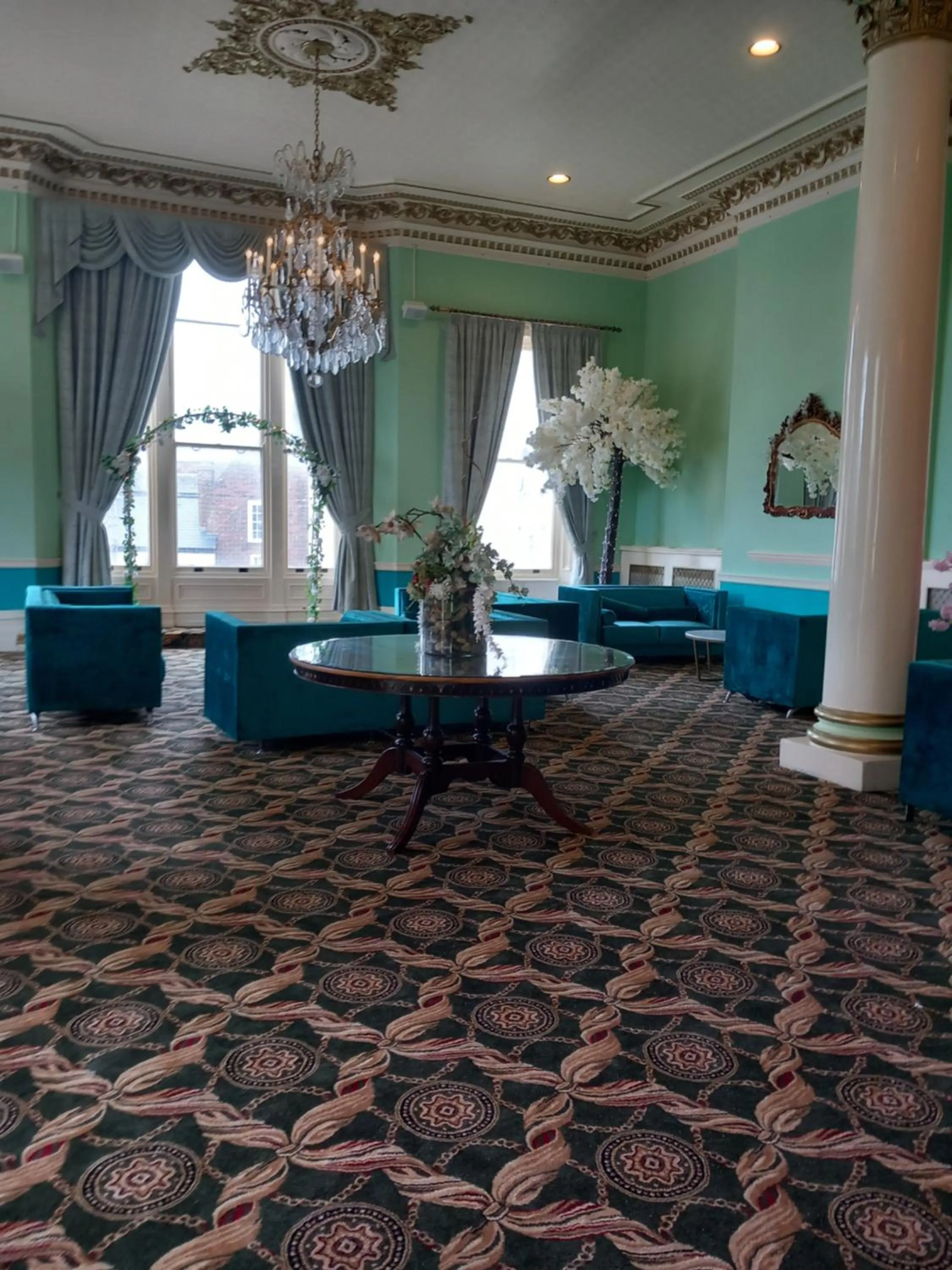 wedding in Royal Hotel