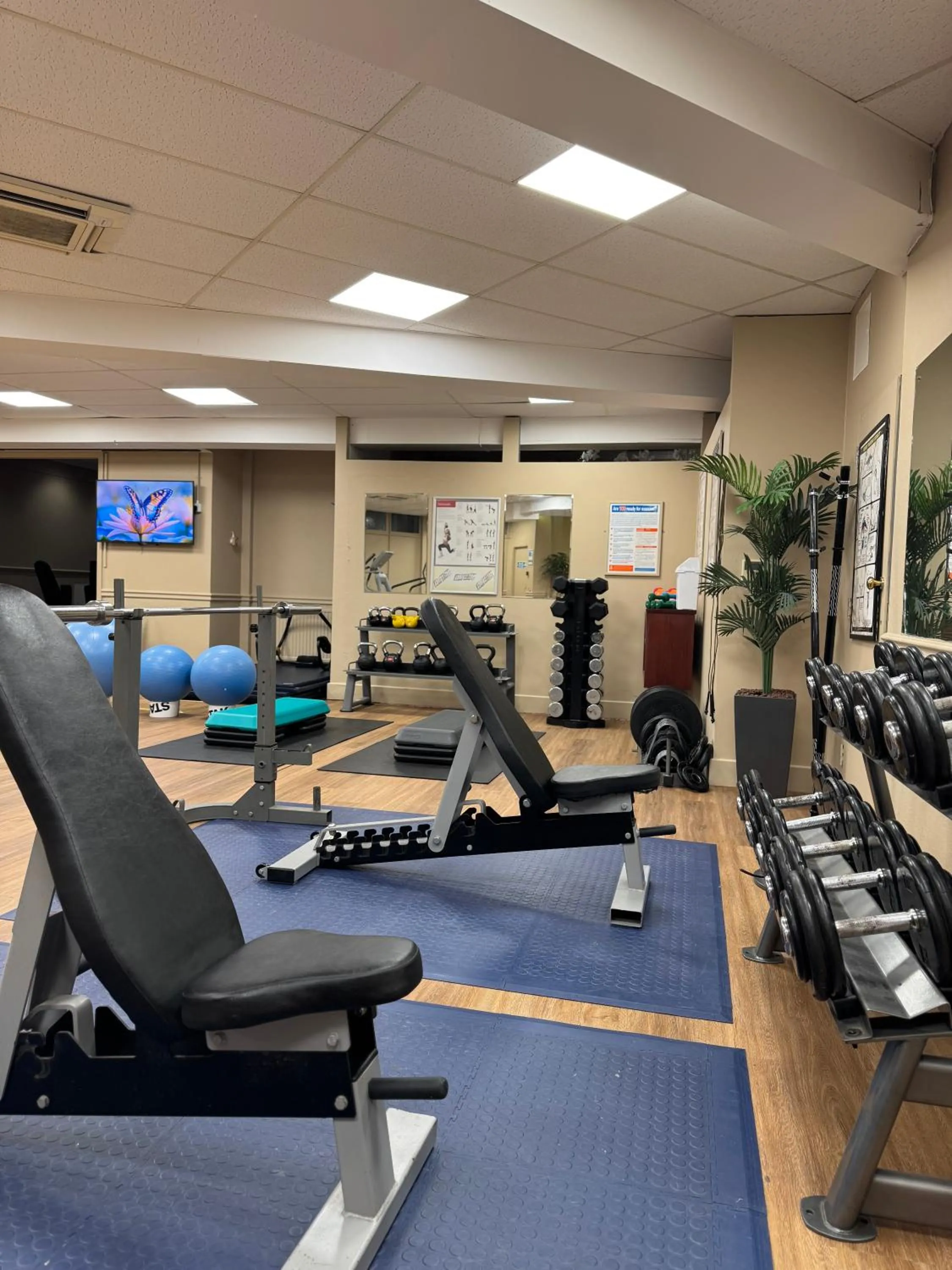 Fitness centre/facilities in Royal Hotel