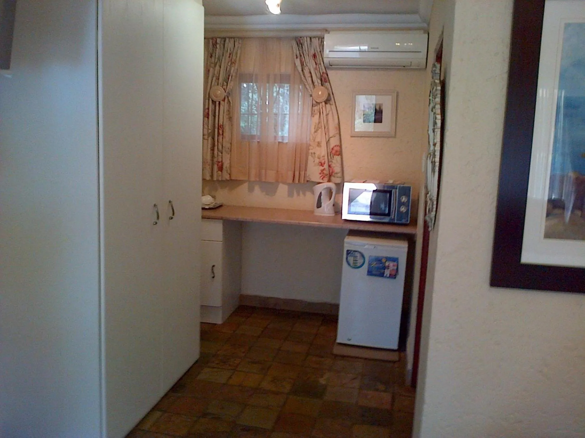 Kitchen or kitchenette in Jubilee Lodge Guest House