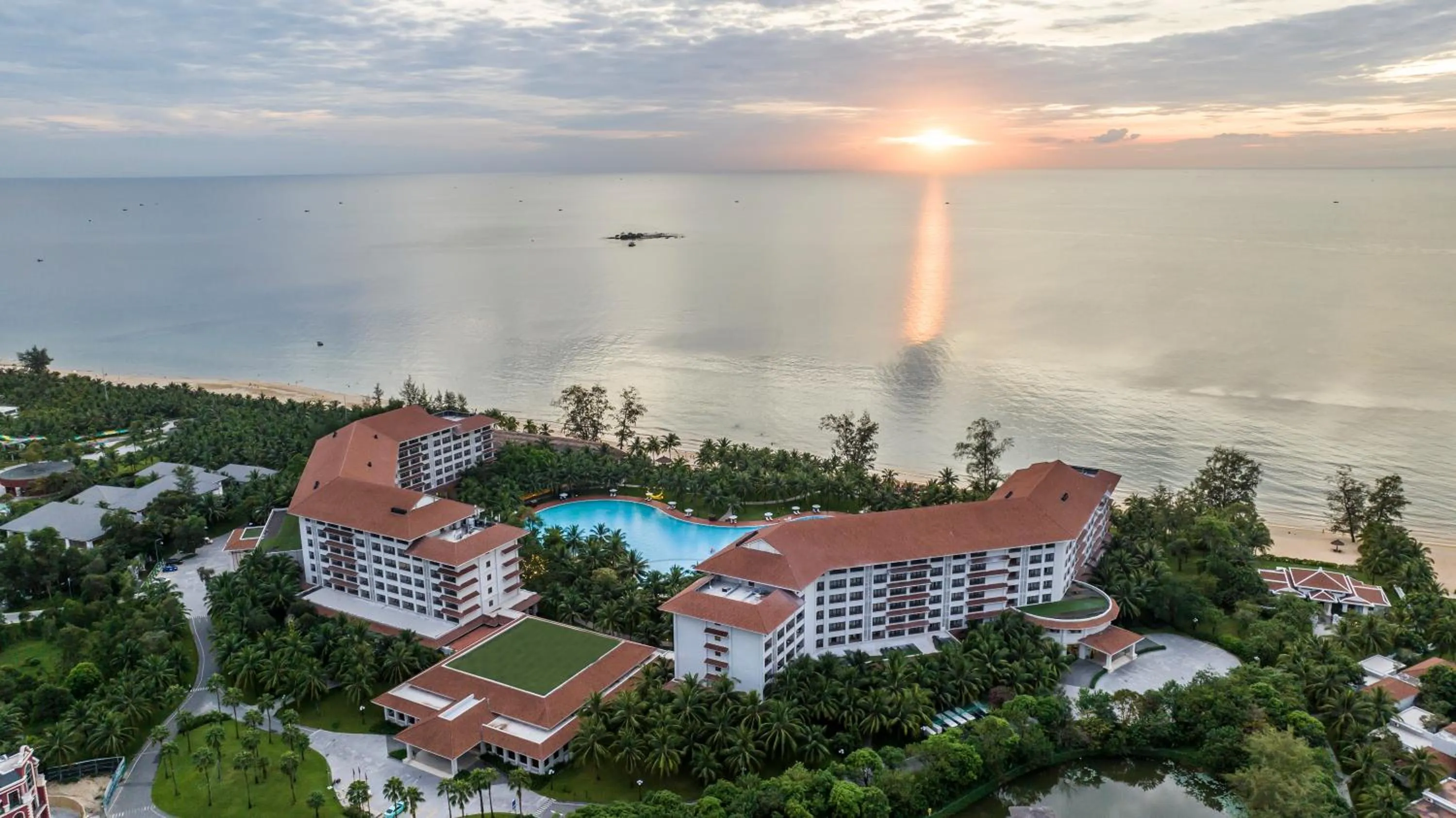 Property building in Vinpearl Resort & Spa Phu Quoc
