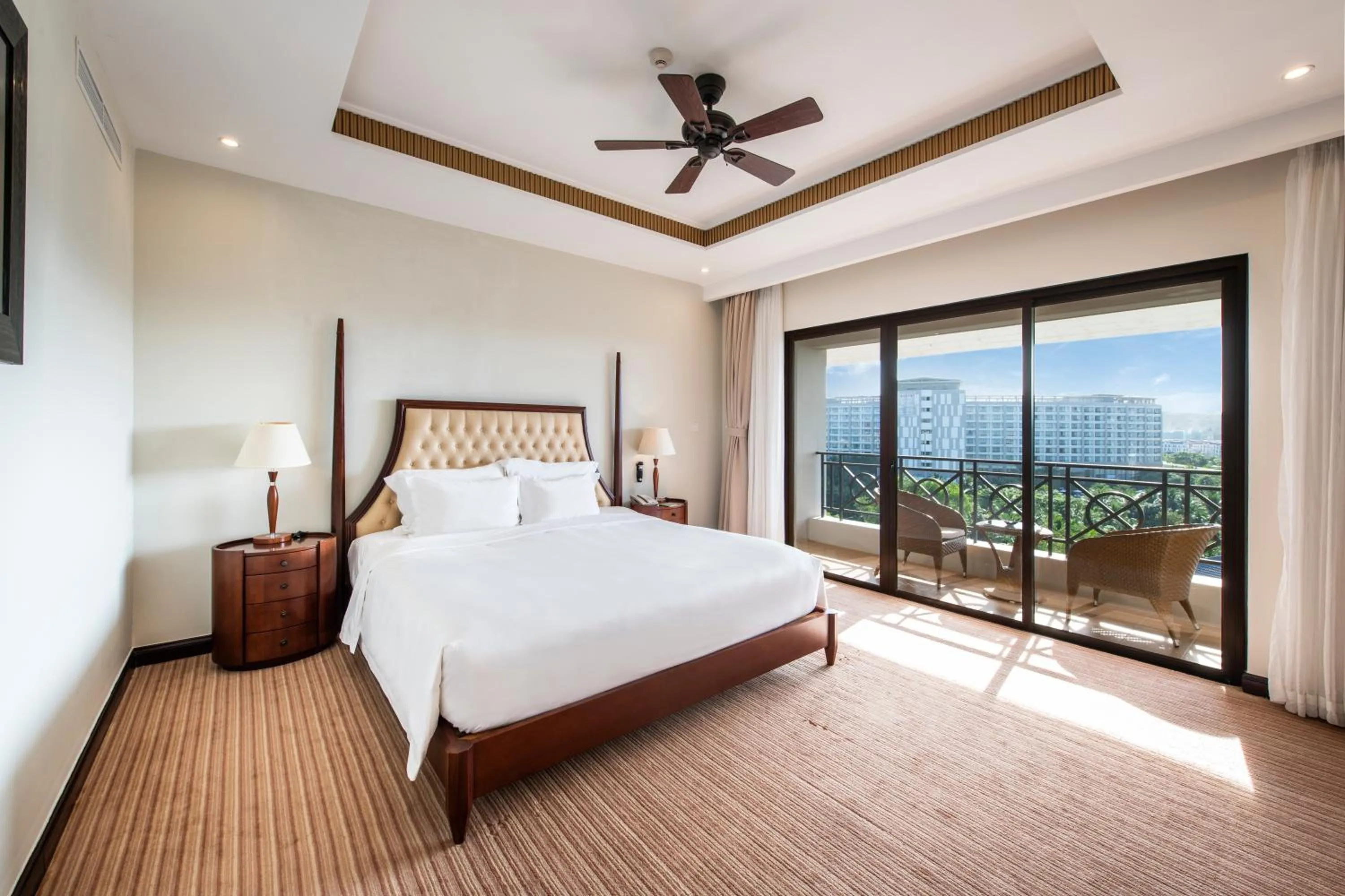 Bed in Vinpearl Resort & Spa Phu Quoc