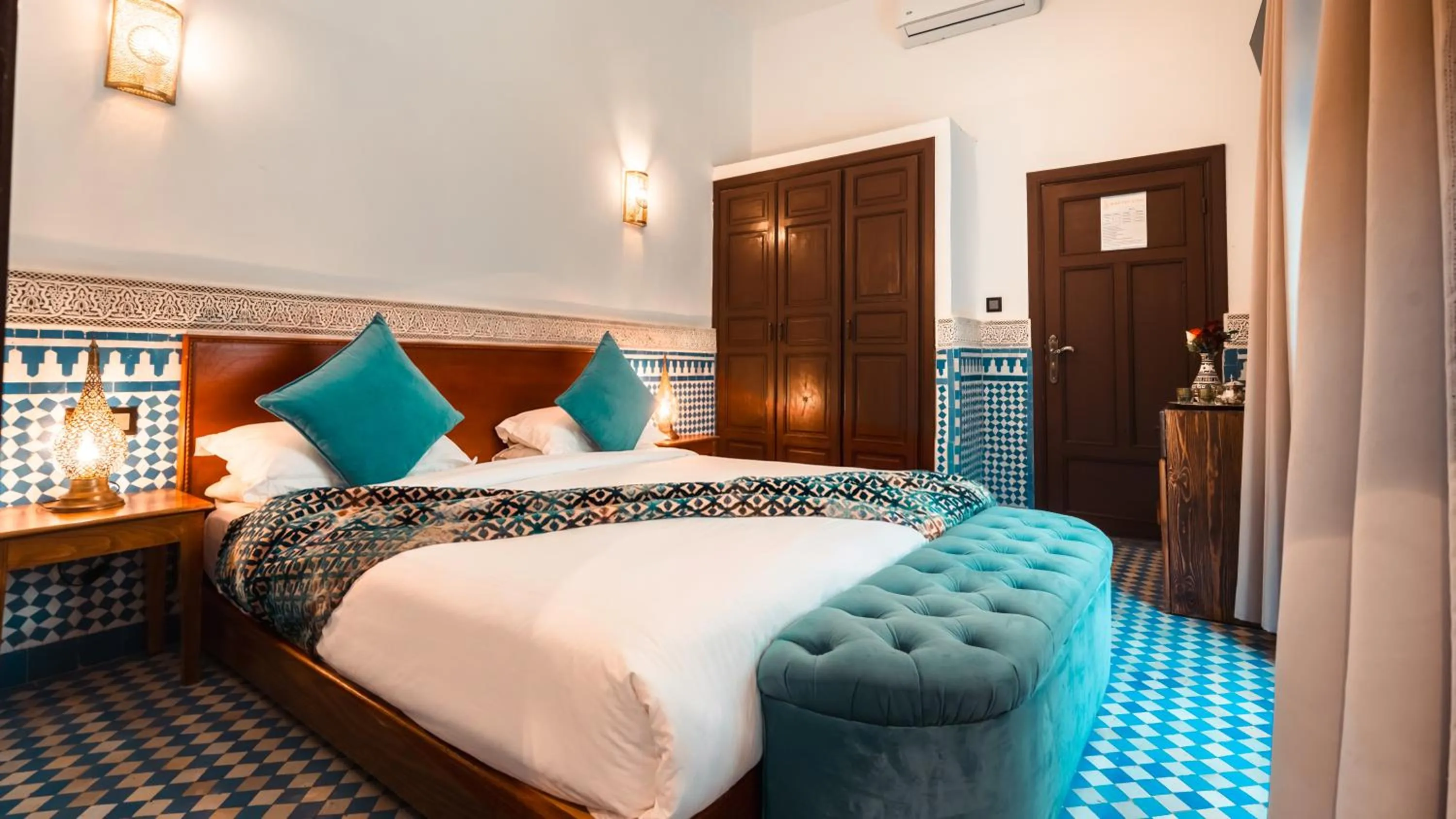 Photo of the whole room, Bed in Riad Fes Ziyat & Spa