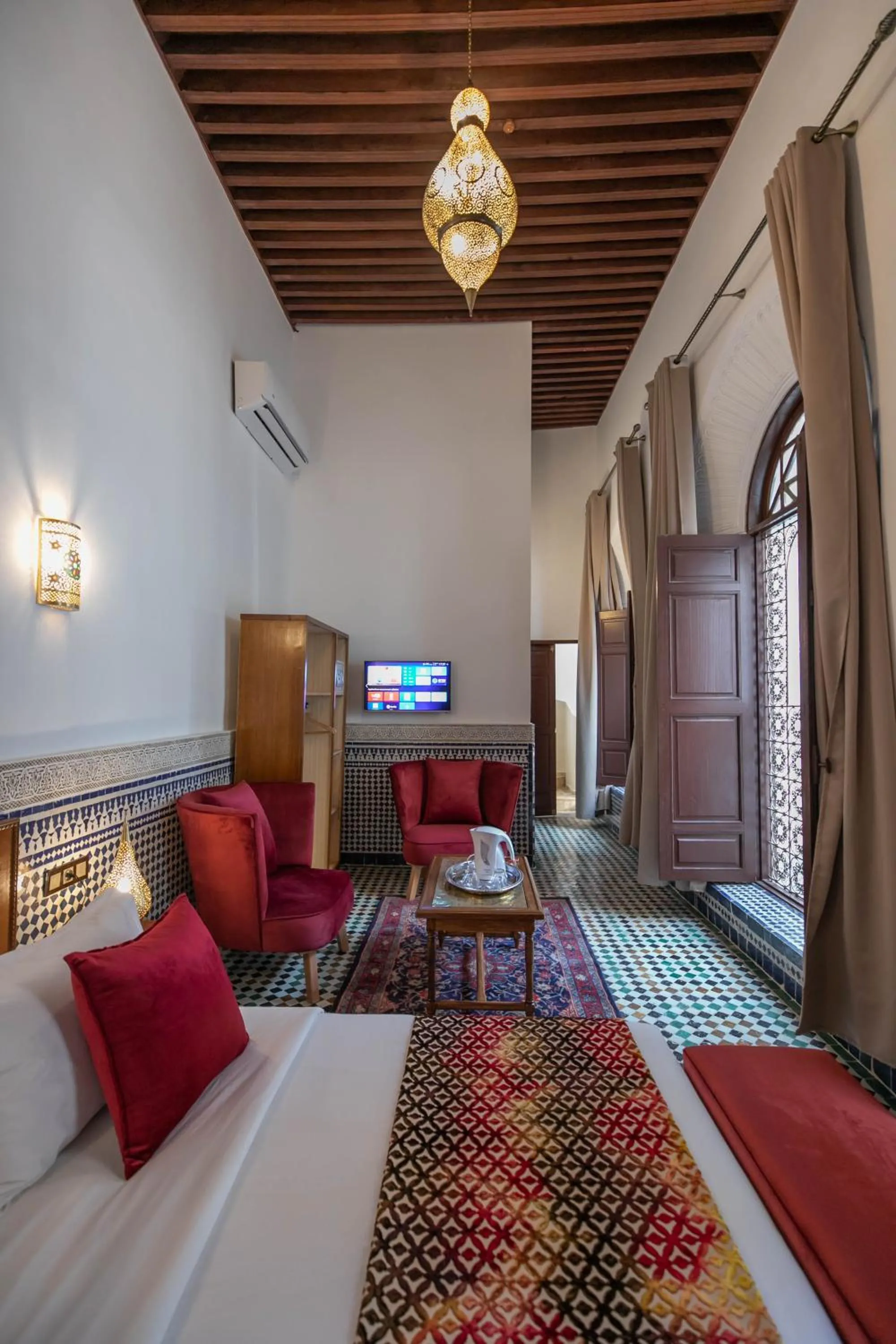 Photo of the whole room, Bed in Riad Fes Ziyat & Spa
