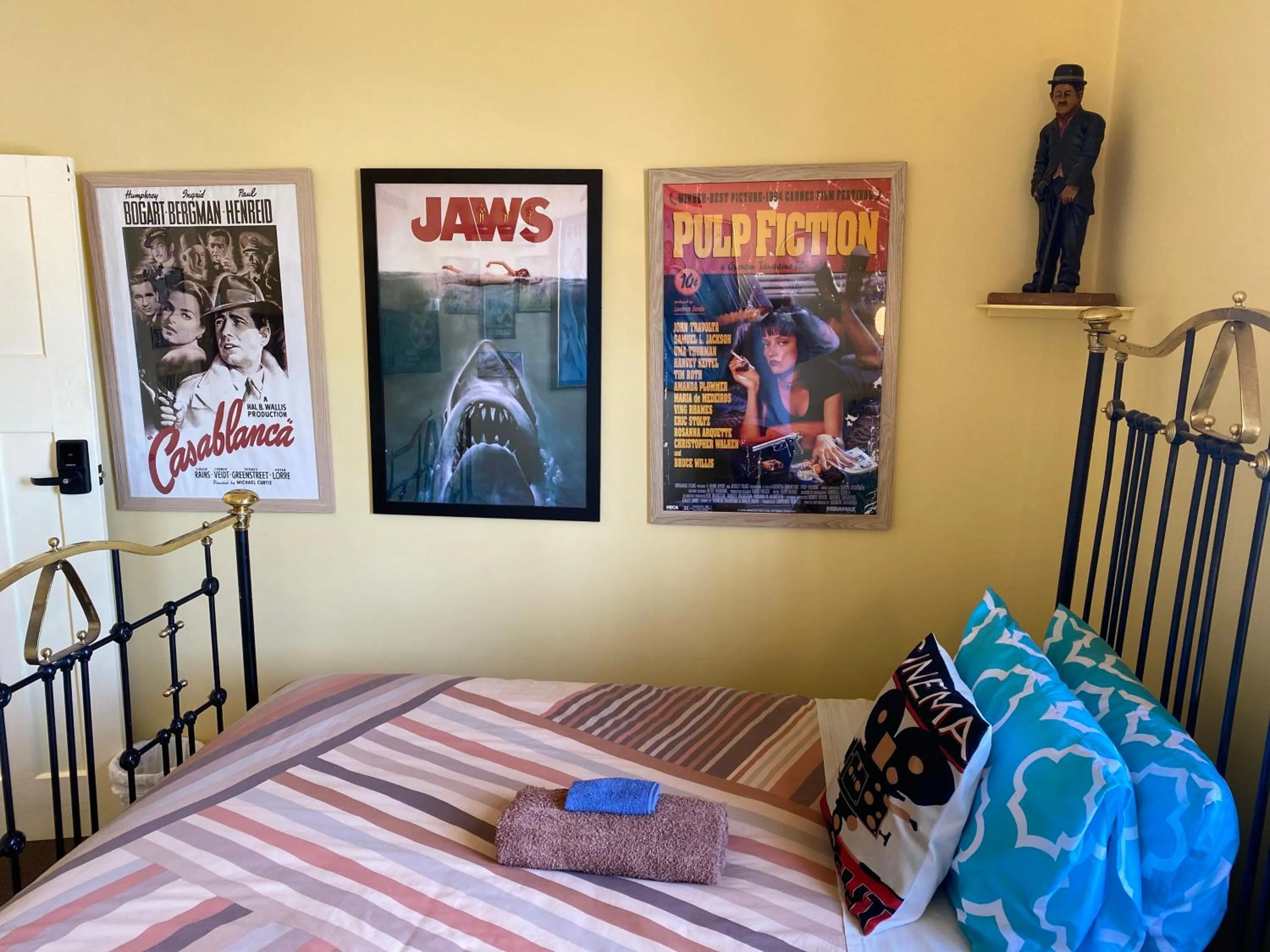 Bedroom, Bed in COMMERCIAL HOTEL KANIVA