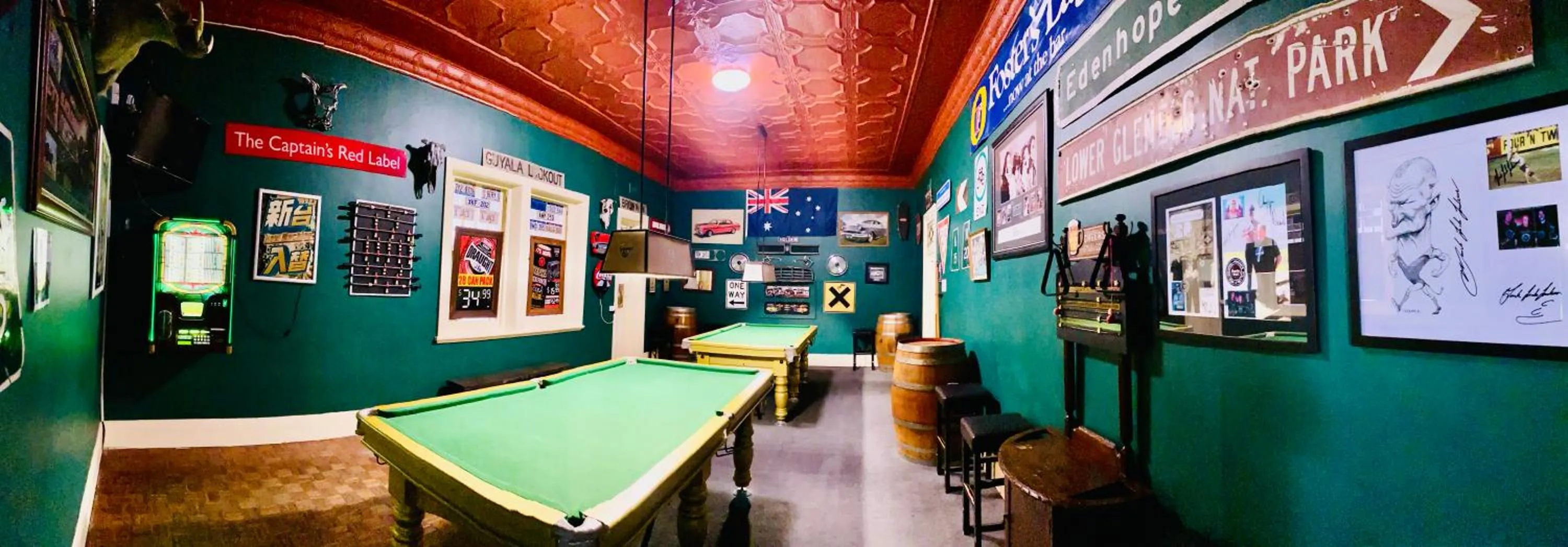 Billiard in COMMERCIAL HOTEL KANIVA