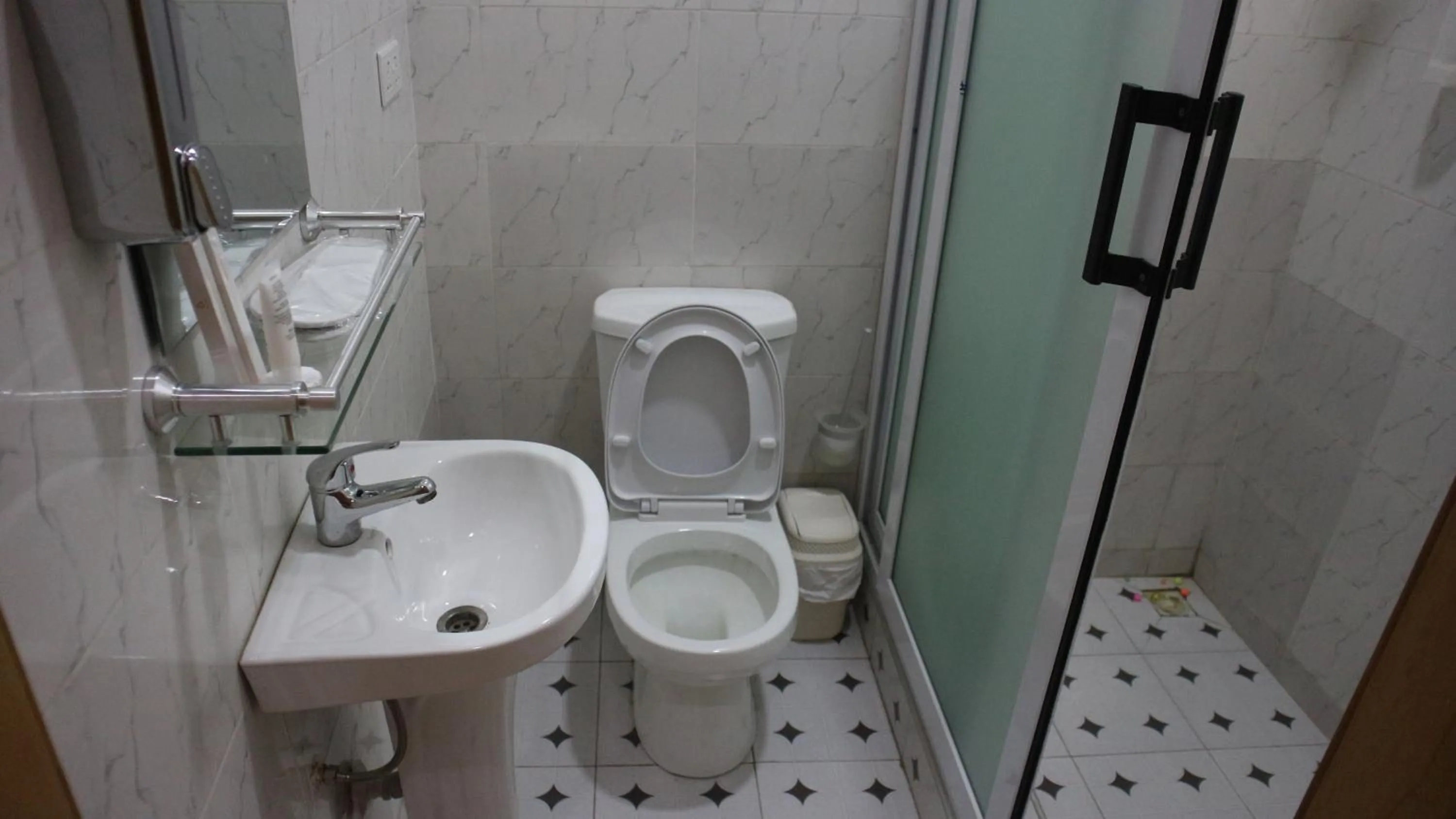 Shower in Crystal Premier Hotel