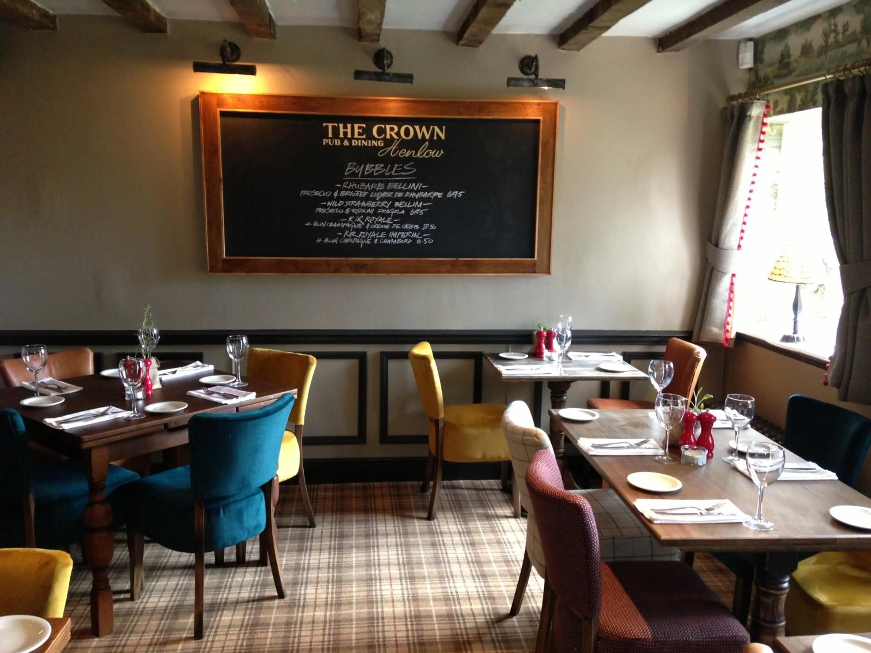 Restaurant/places to eat in The Crown Pub, Dining & Rooms