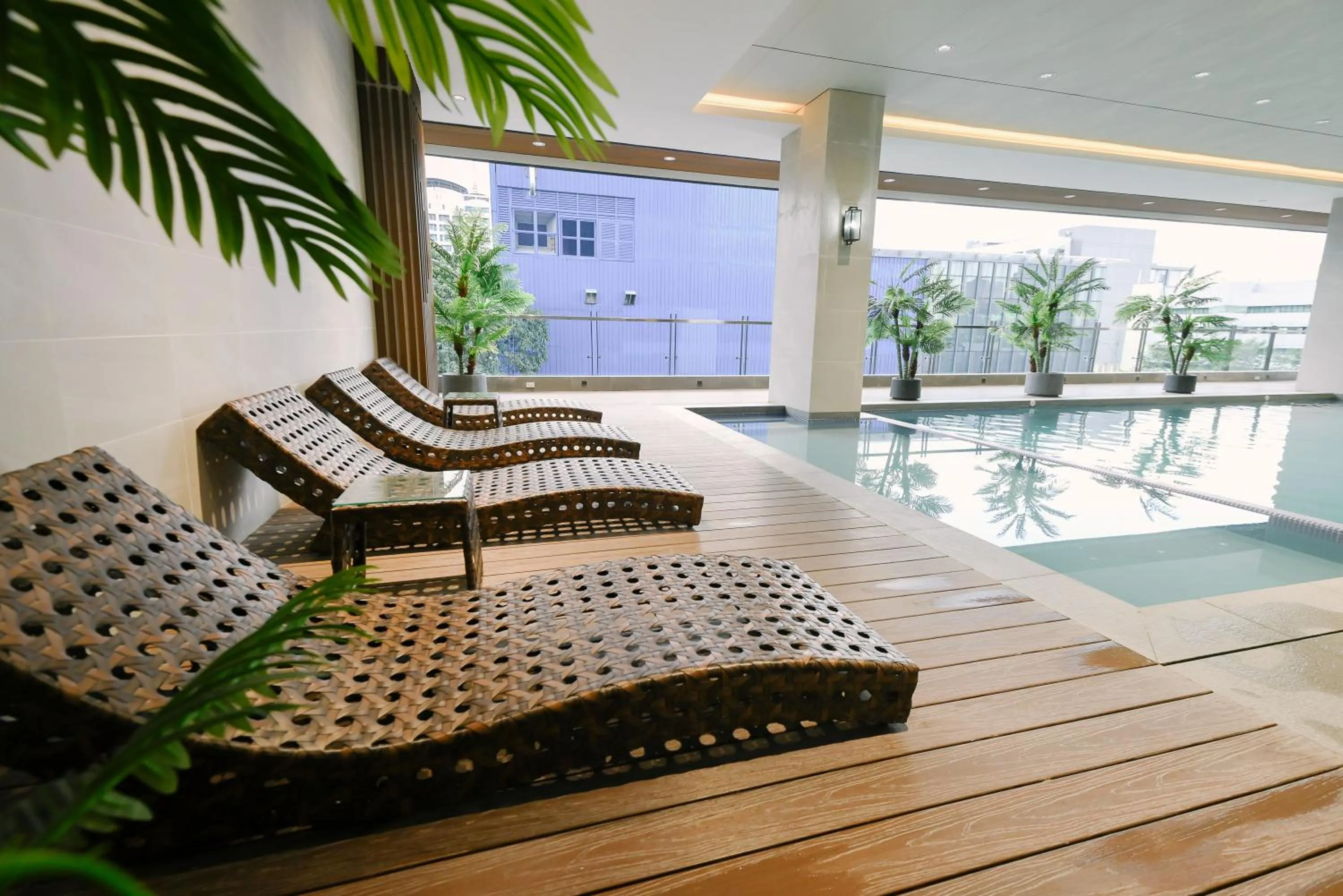 Swimming pool in Ardenhills Suites