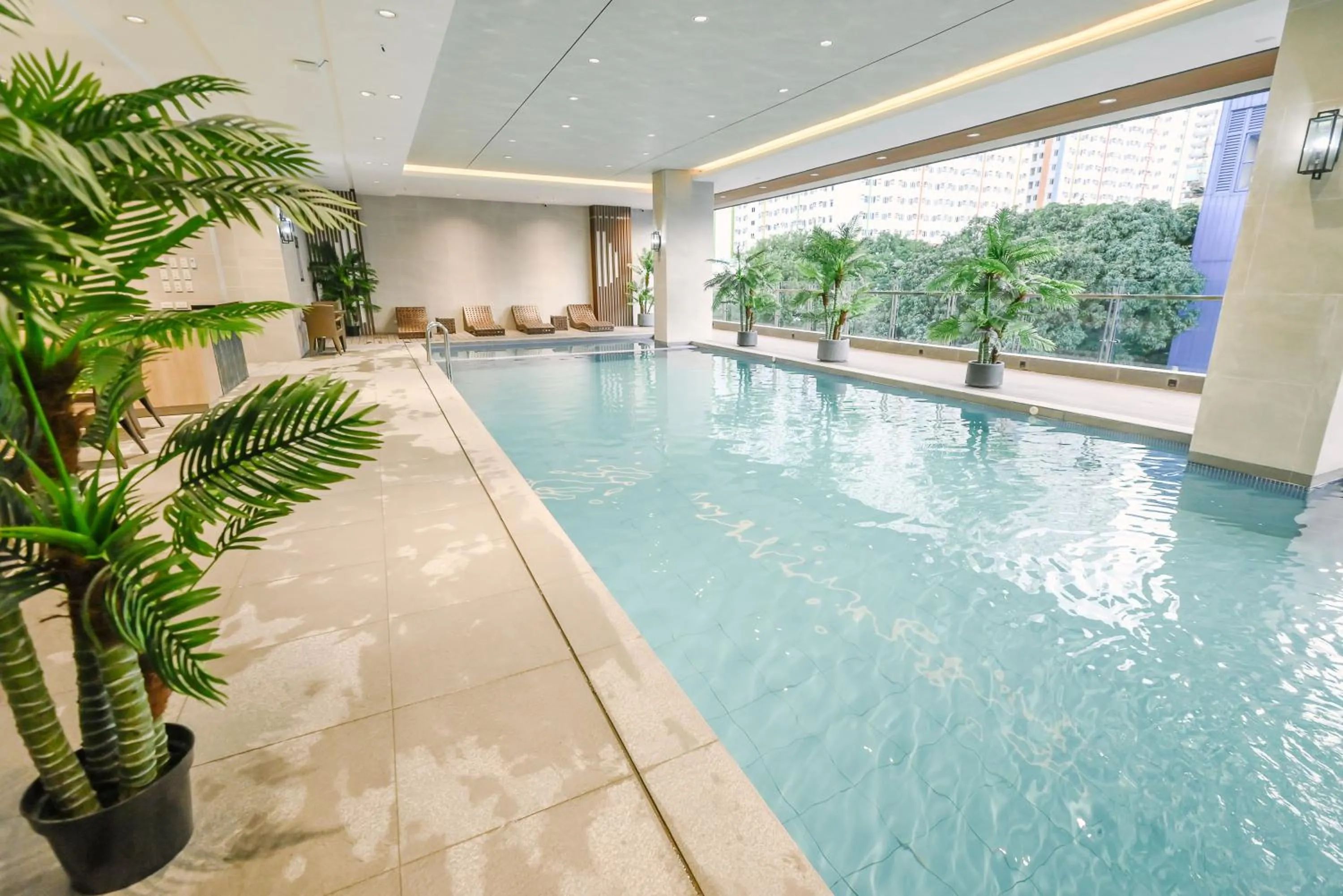 Swimming pool in Ardenhills Suites