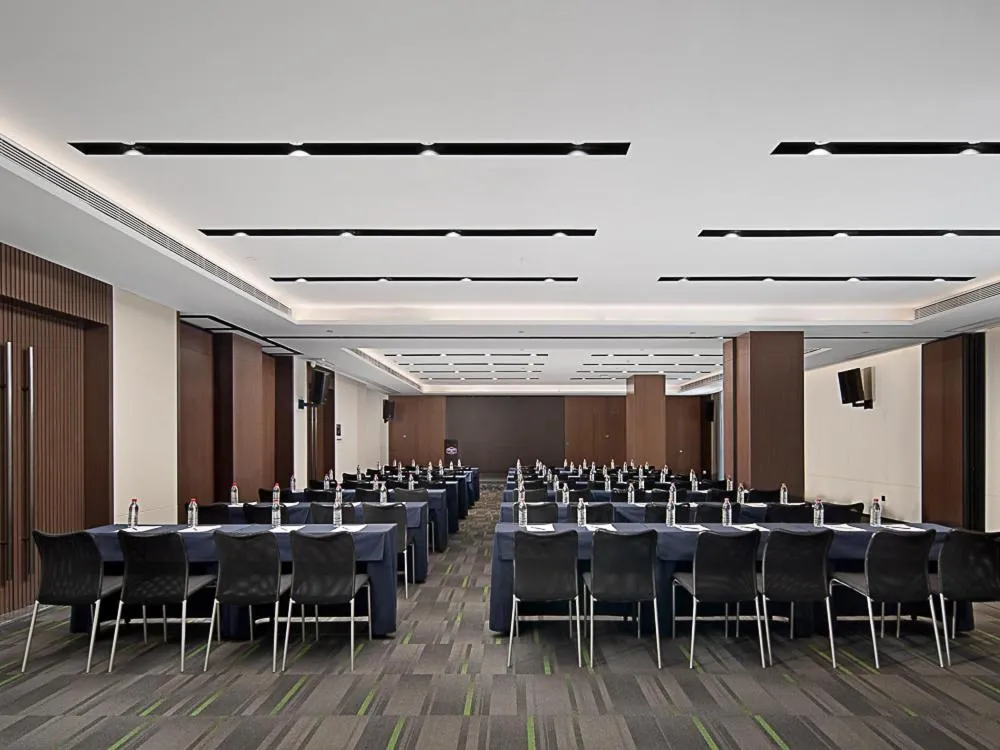 Meeting/conference room in Hampton by Hilton Guangzhou Railway Station