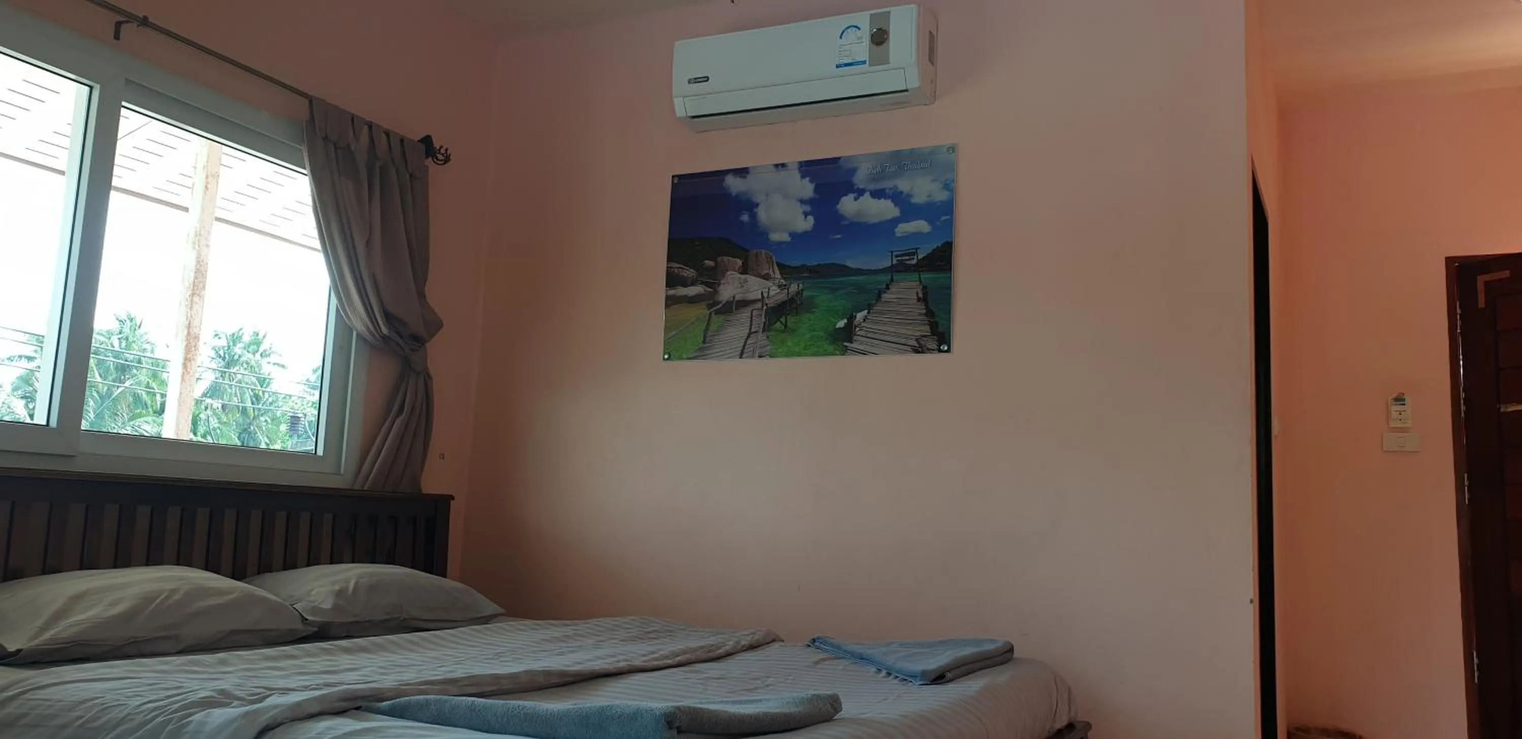 Bed in Moon Travel Phangan