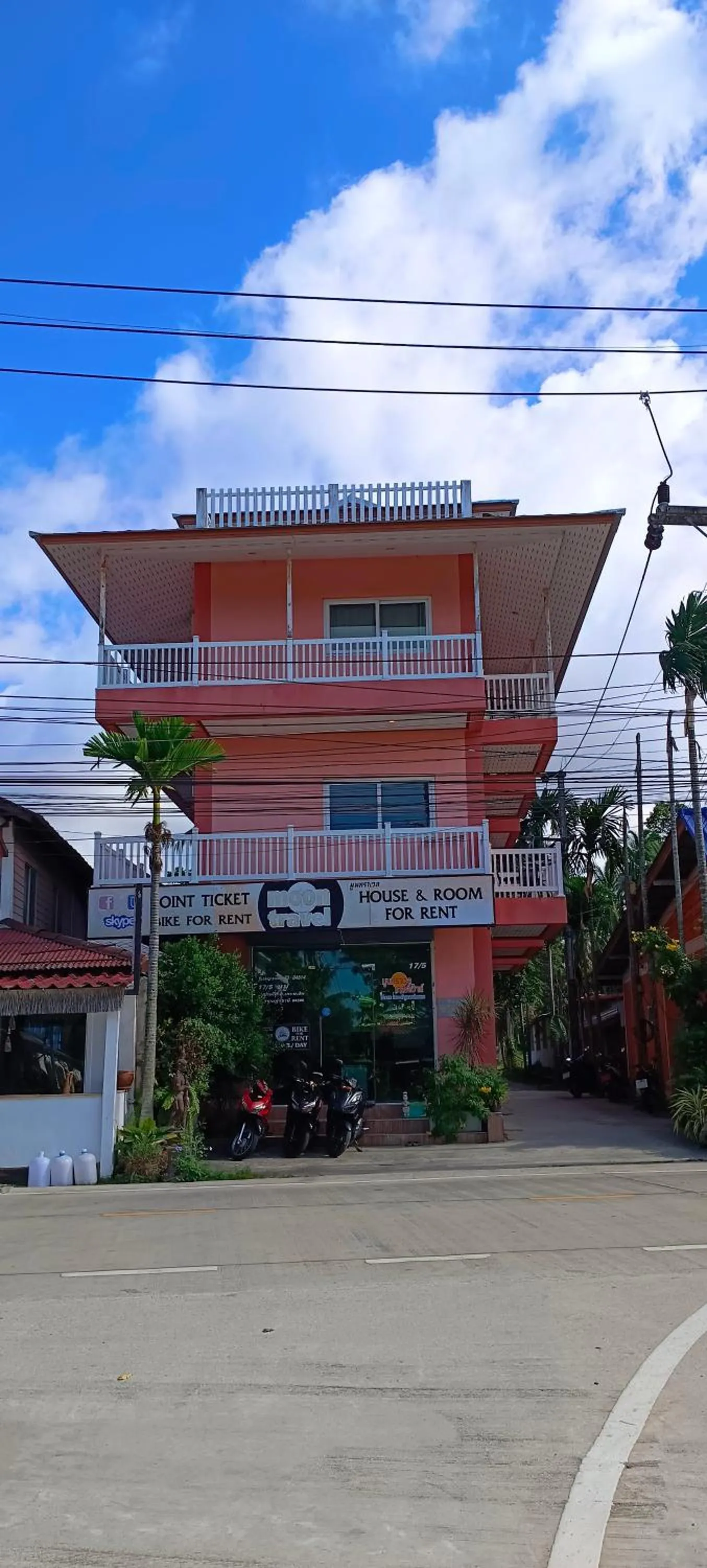 Property building in Moon Travel Phangan