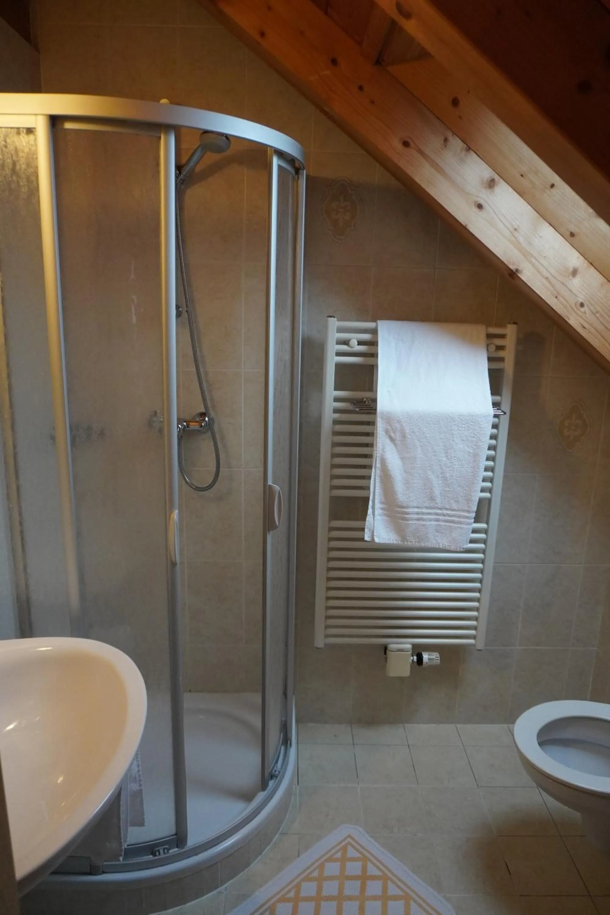 Bathroom in Pension Peintner