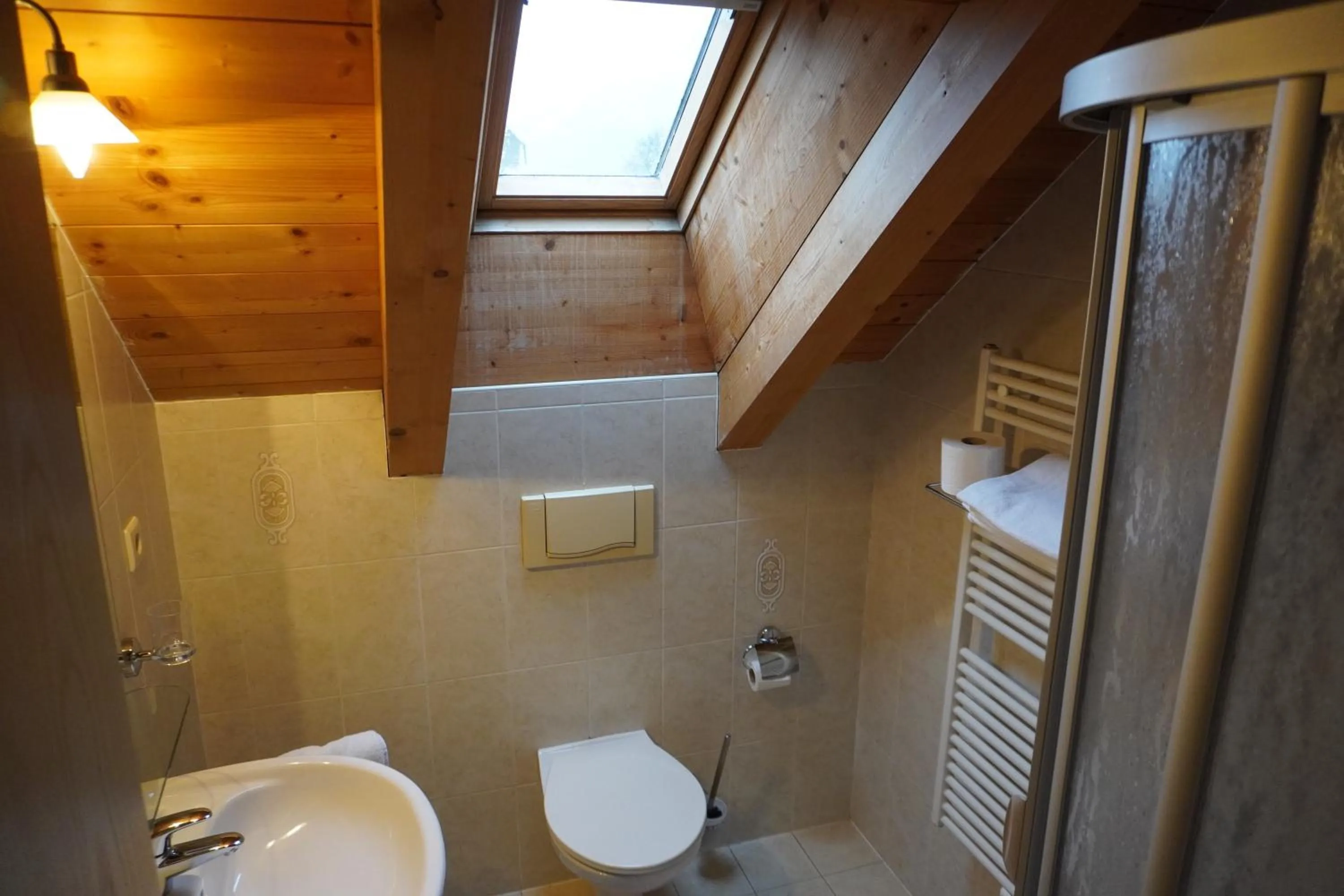 Bathroom in Pension Peintner