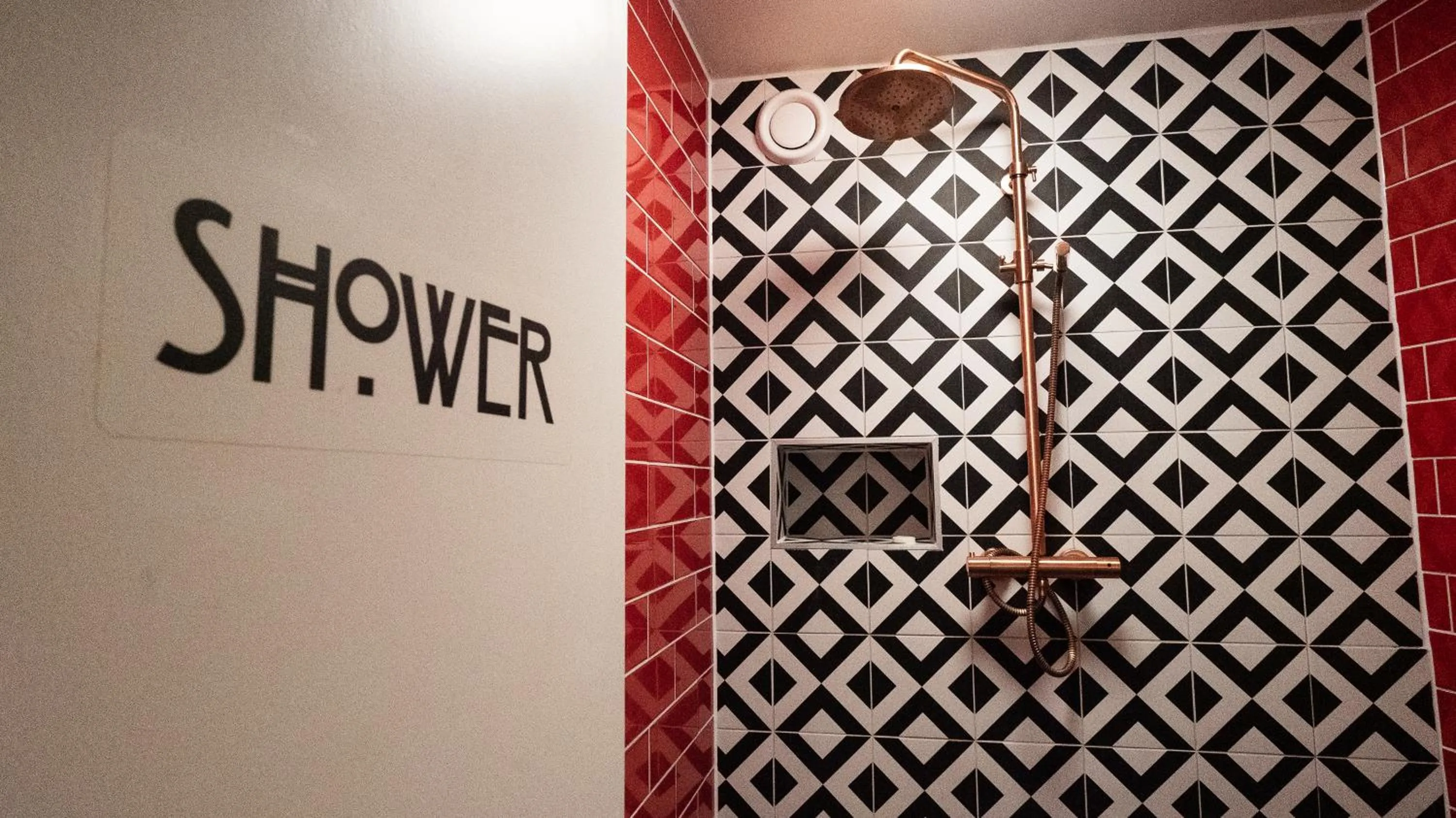 Bathroom in Hotel Internationaal