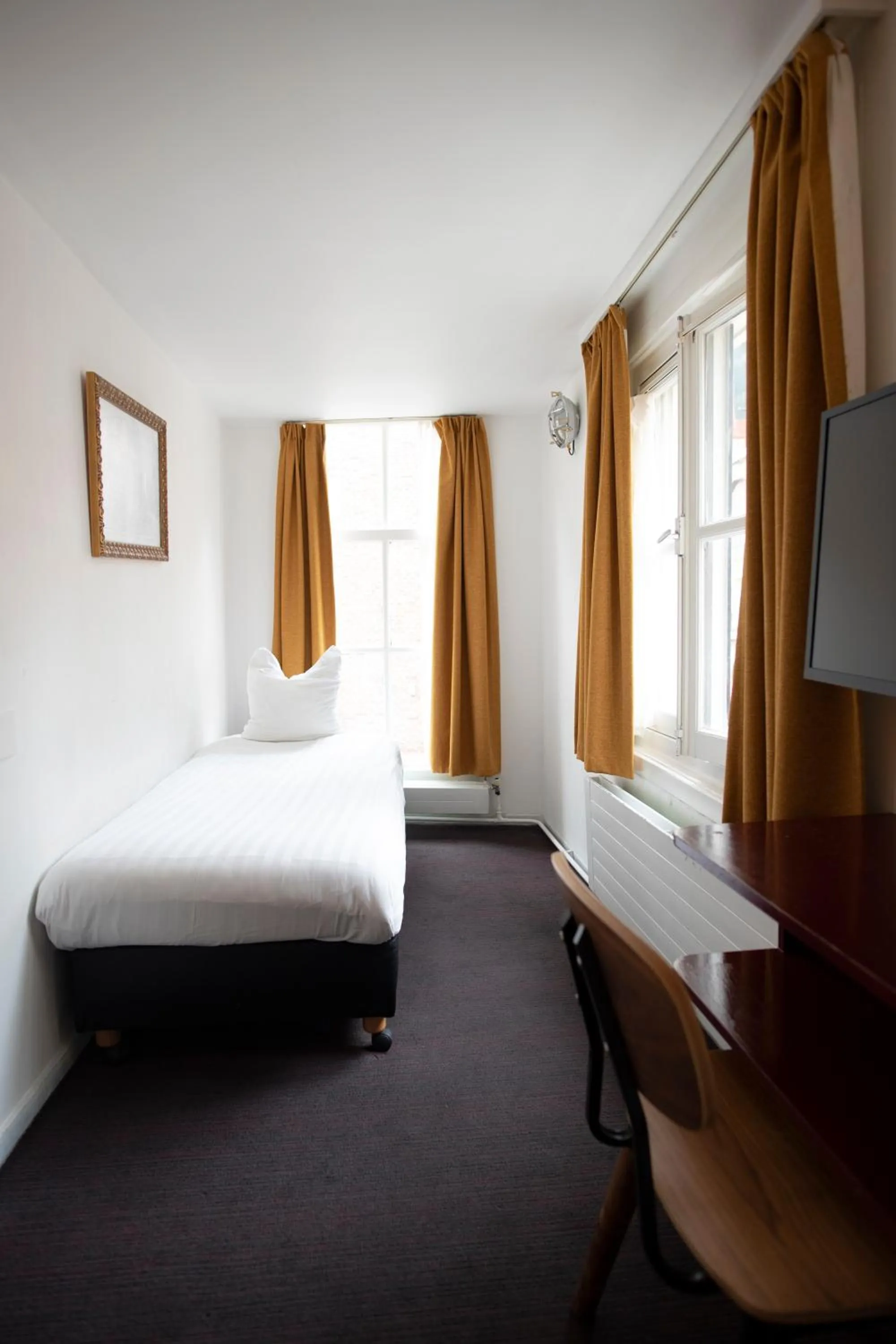 Bed in Hotel Internationaal